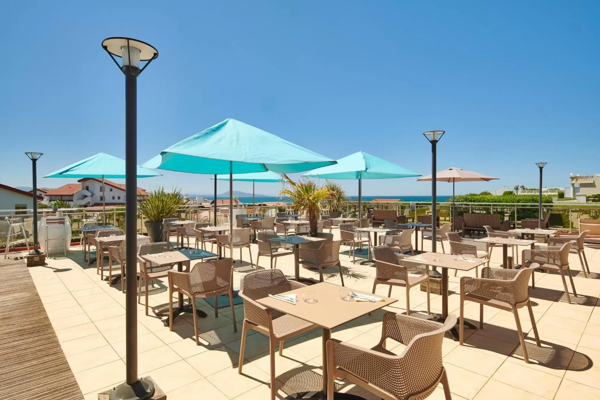 Restaurant/Places to Eat in Hôtel Le Biarritz