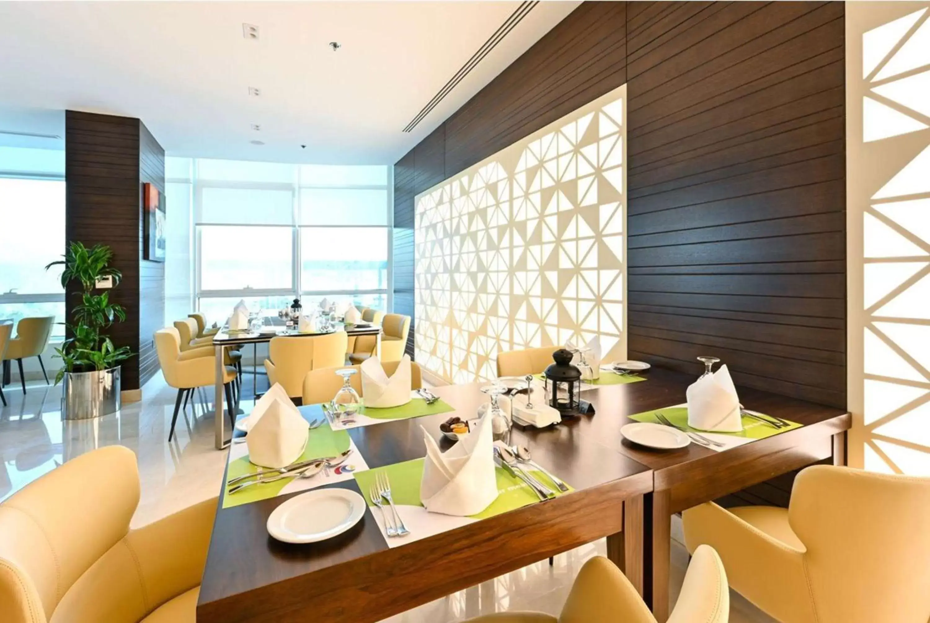 Restaurant/places to eat in Ramada Encore Doha by Wyndham Restaurant/places to eat in Ramada Encore Doha by Wyndham