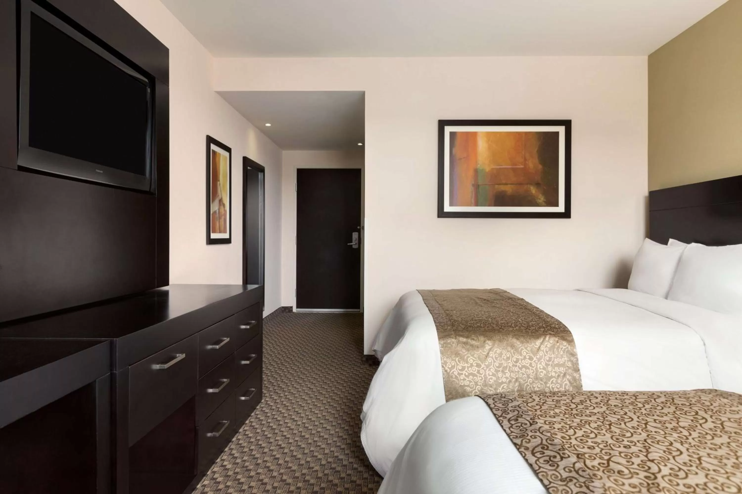 Bed in DoubleTree by Hilton Queretaro