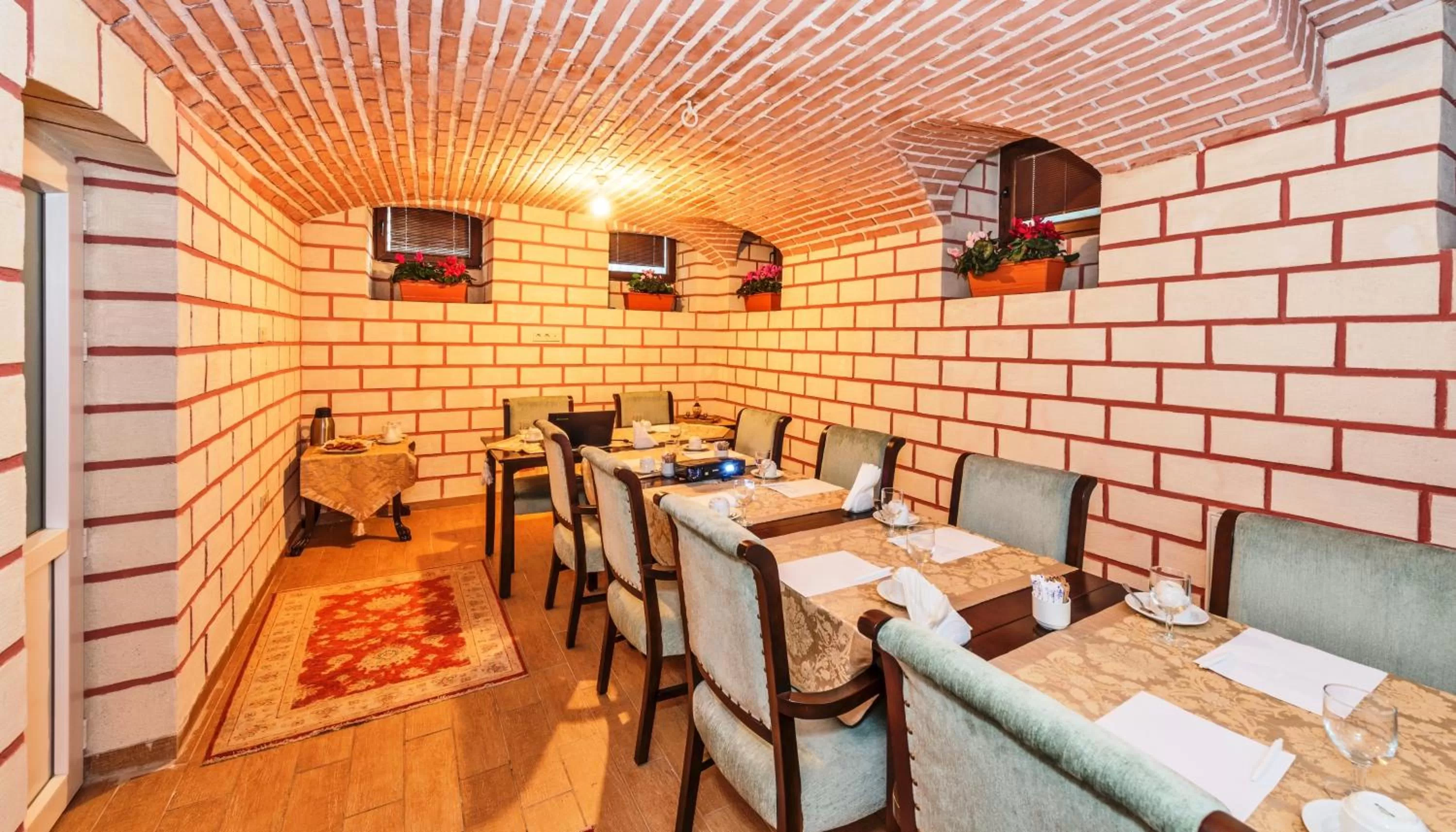 Kitchen or kitchenette in Enderun Hotel Istanbul