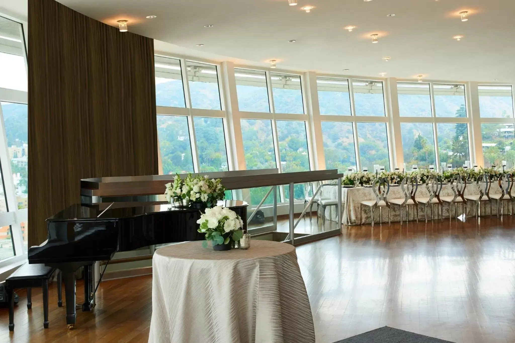 Banquet/Function facilities, Restaurant/Places to Eat in Loews Hollywood Hotel