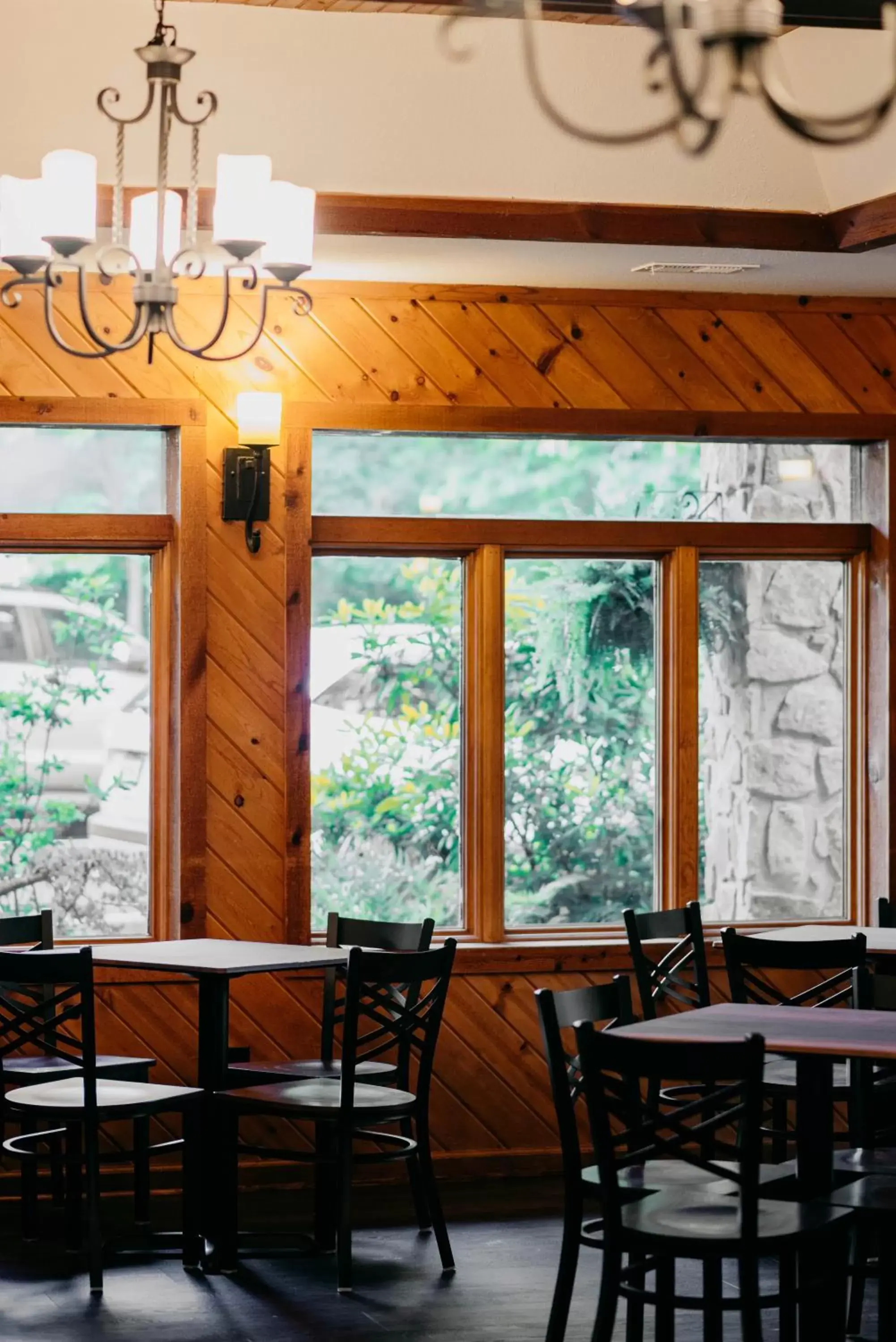 Restaurant/Places to Eat in Sylvan Valley Lodge and Cellars