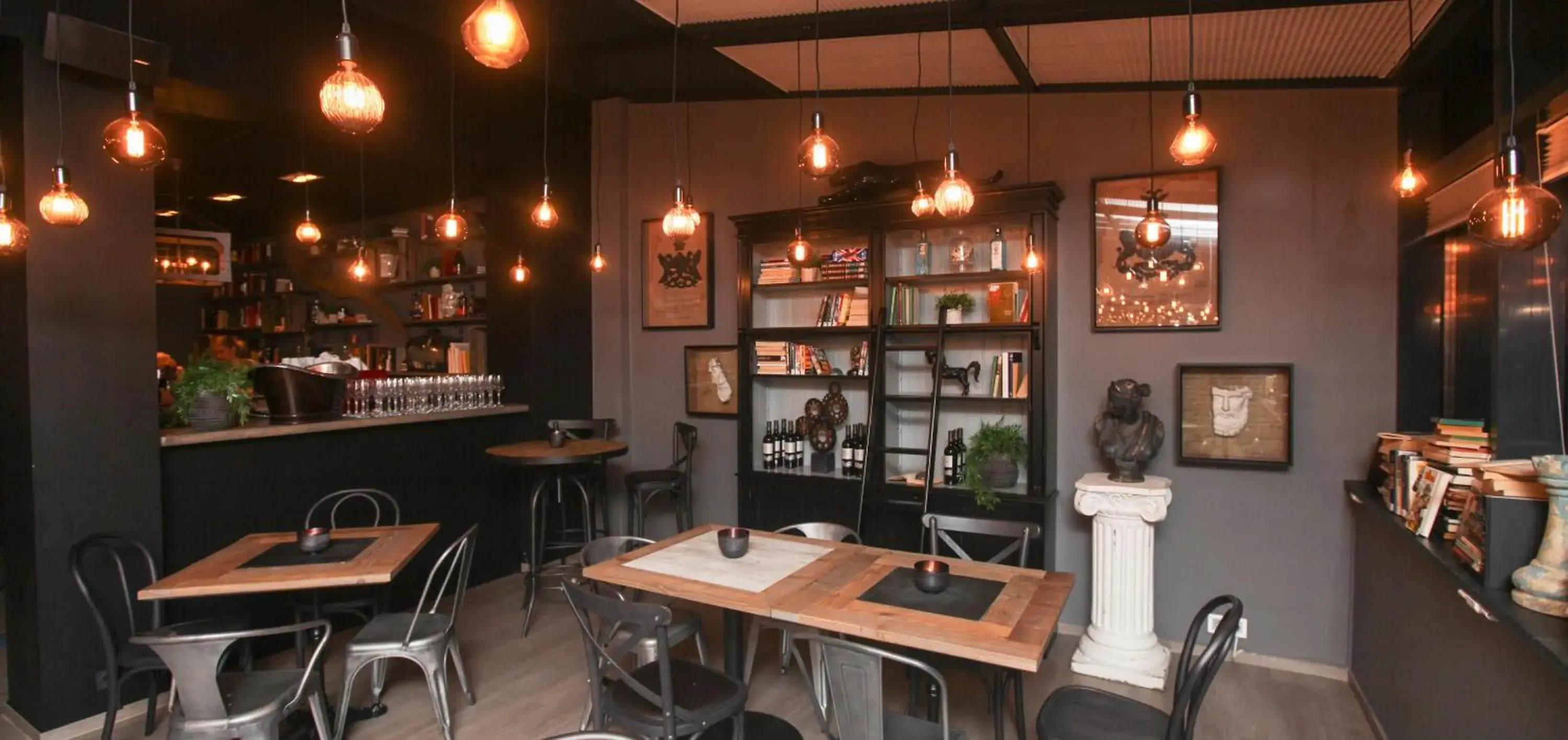 Restaurant/places to eat in Park Inn by Radisson Reykjavik Keflavík Airport Restaurant/places to eat in Park Inn by Radisson Reykjavik Keflavík Airport