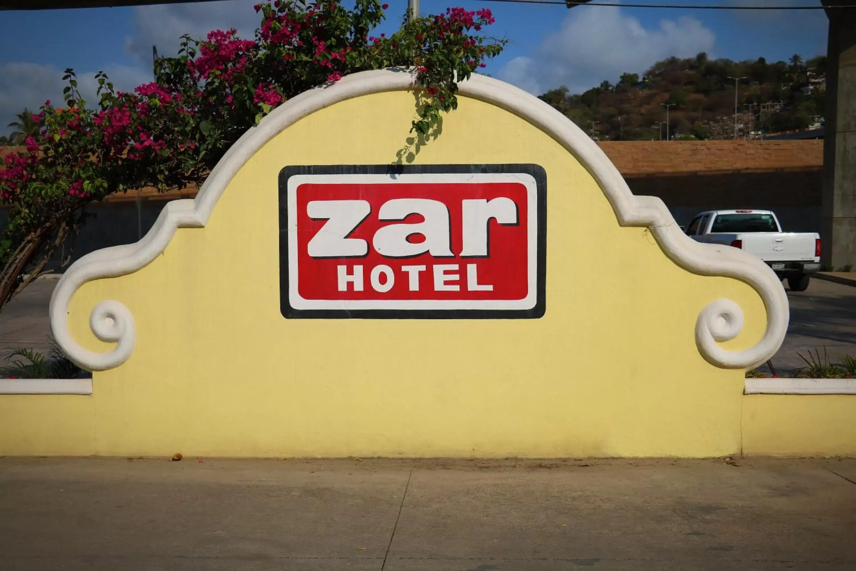 Property logo or sign in Zar Manzanillo