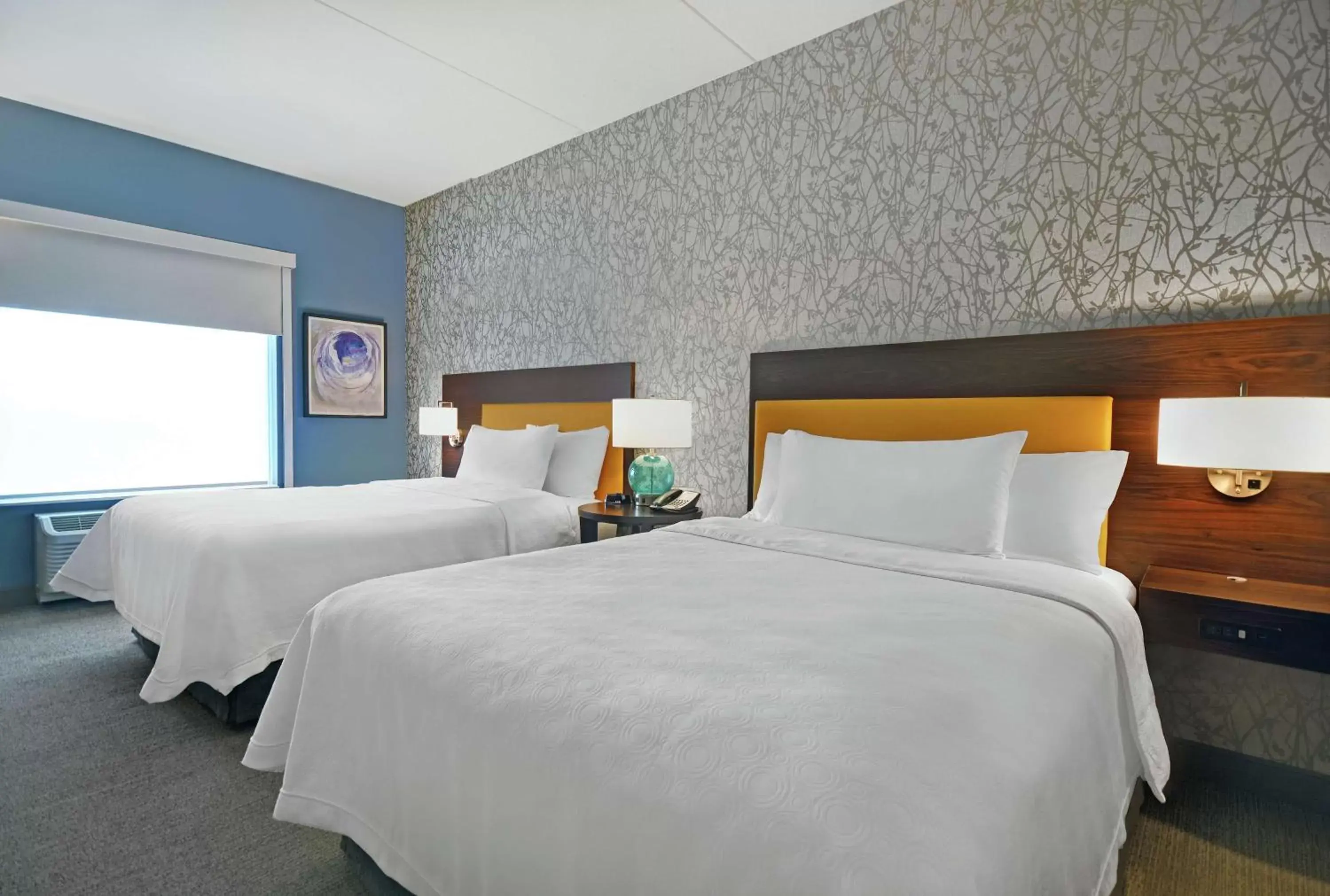 Bed in Home2 Suites By Hilton Lawrenceville Atlanta Sugarloaf, Ga