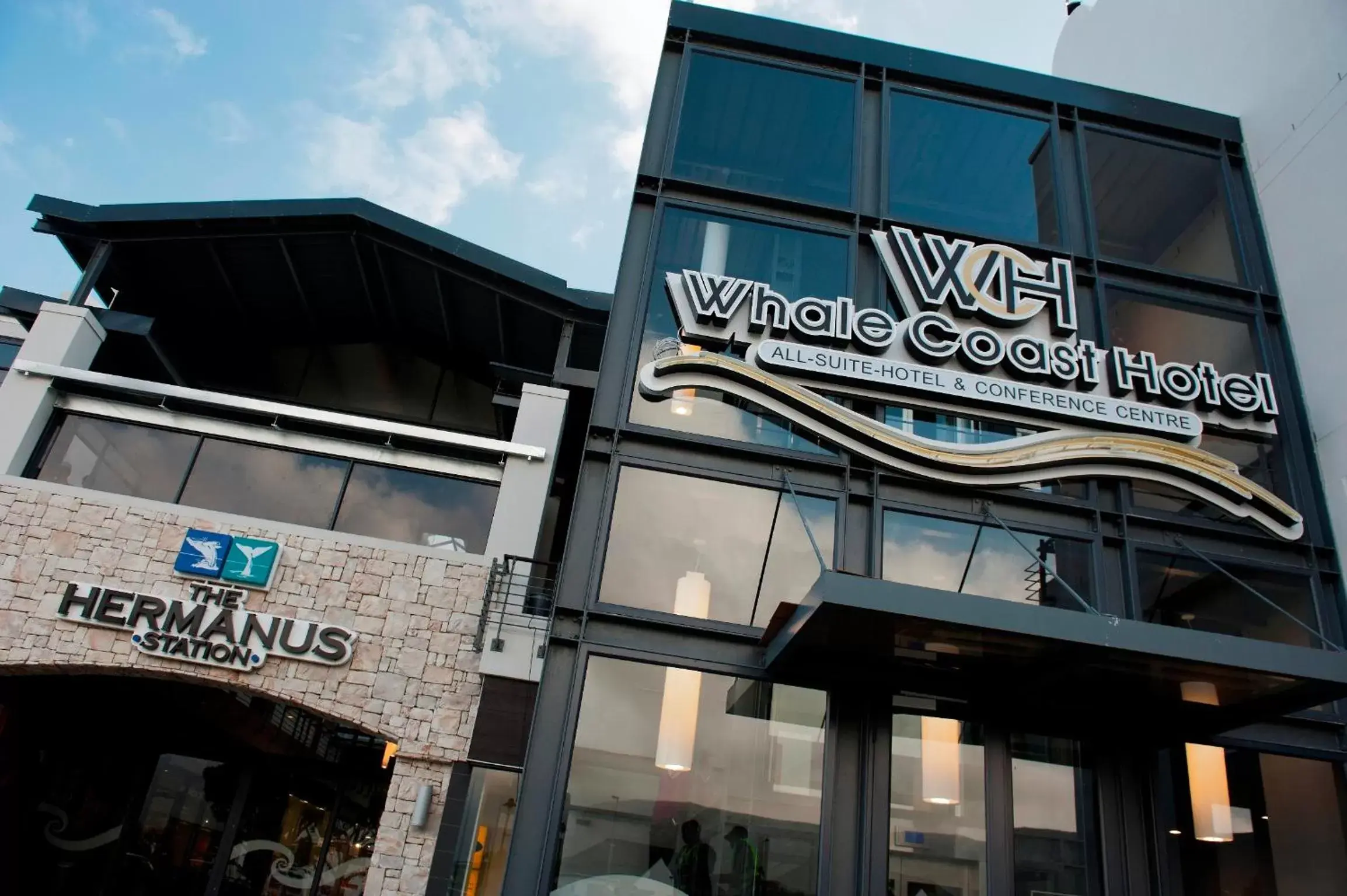 Facade/entrance in Whale Coast All-Suite-Hotel - DCC Hotel Group Facade/entrance in Whale Coast All-Suite-Hotel - DCC Hotel Group