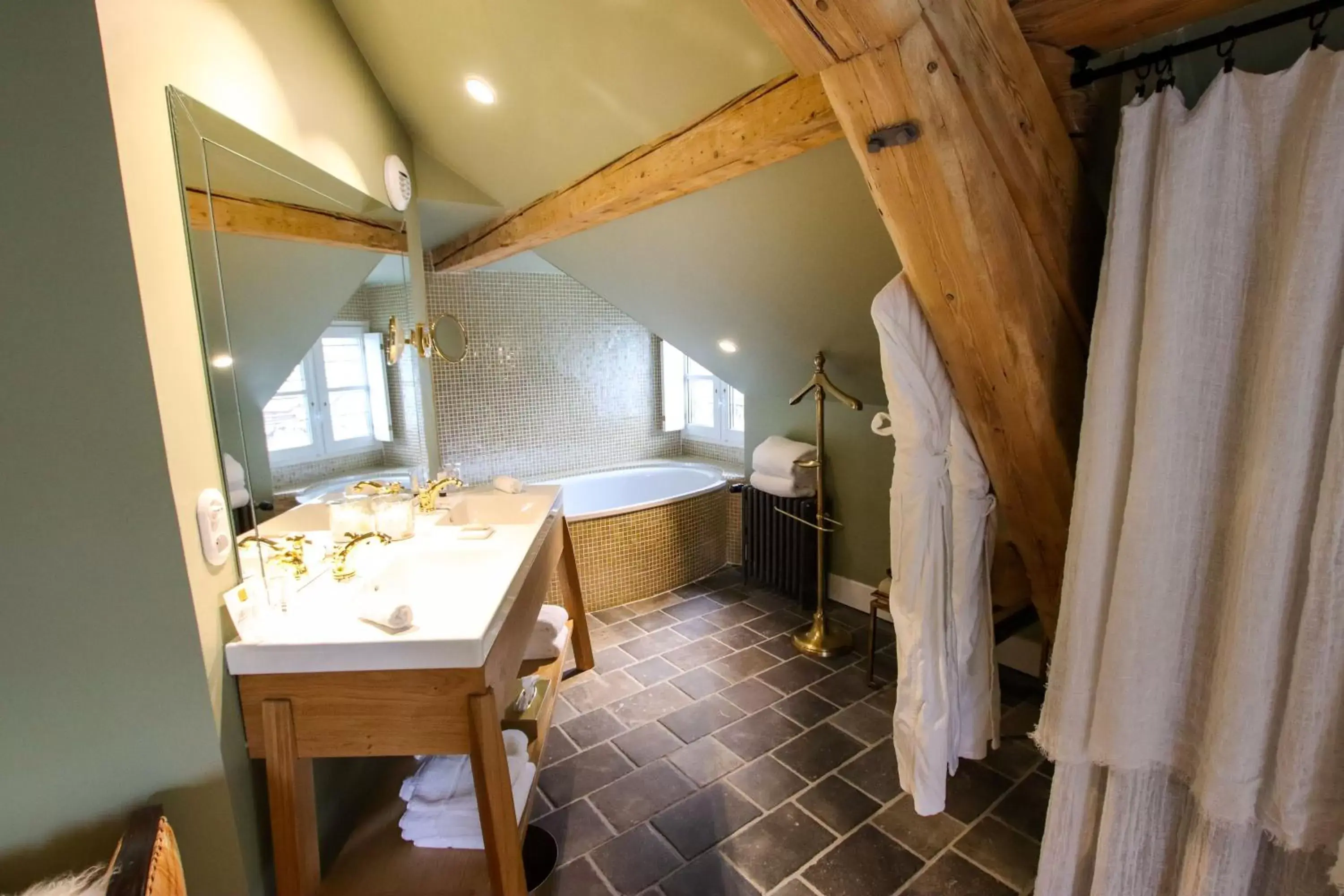 Bathroom in Grand Hotel Soleil d'Or