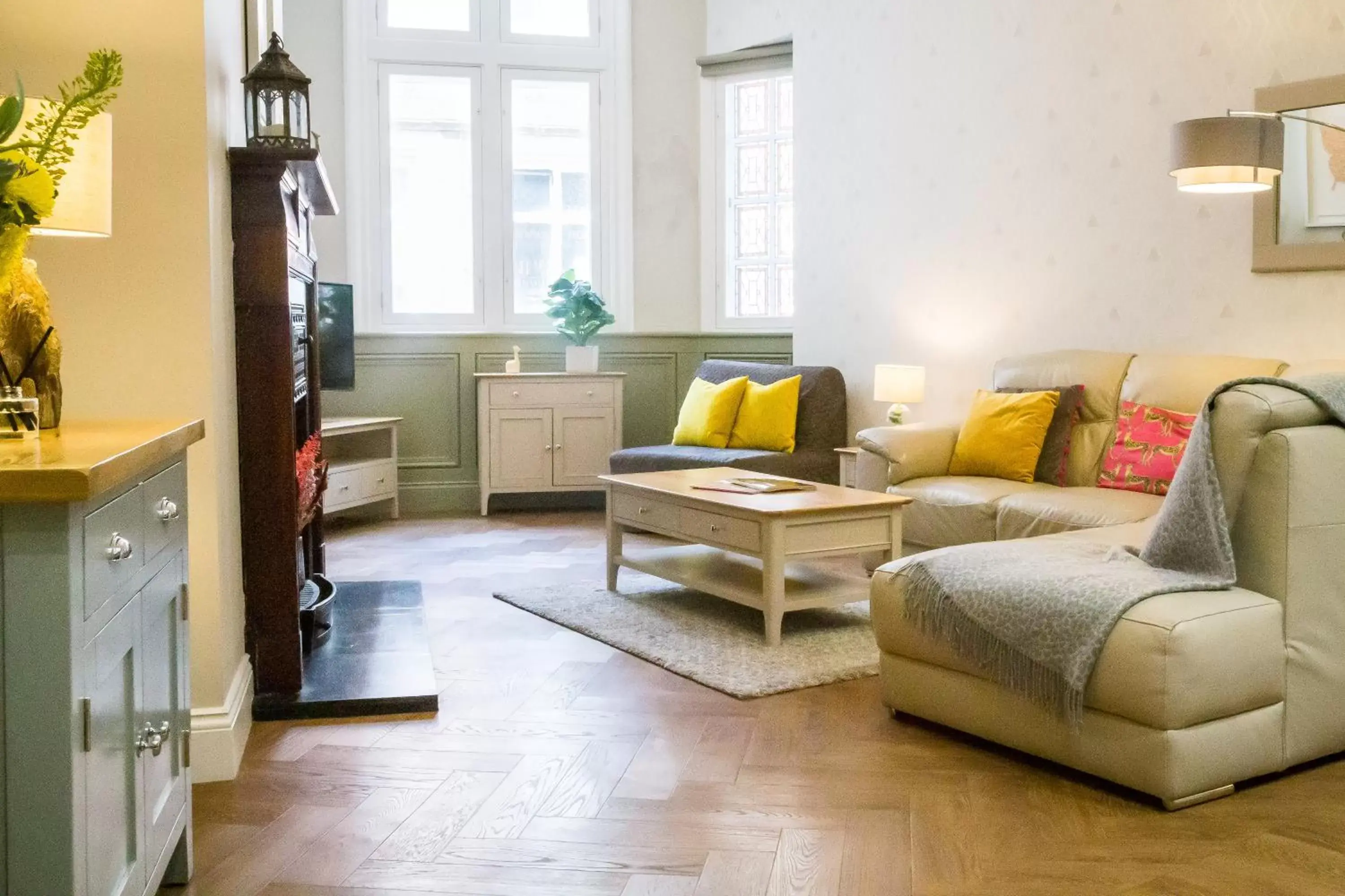 Living room, Seating Area in Goodramgate Apartments