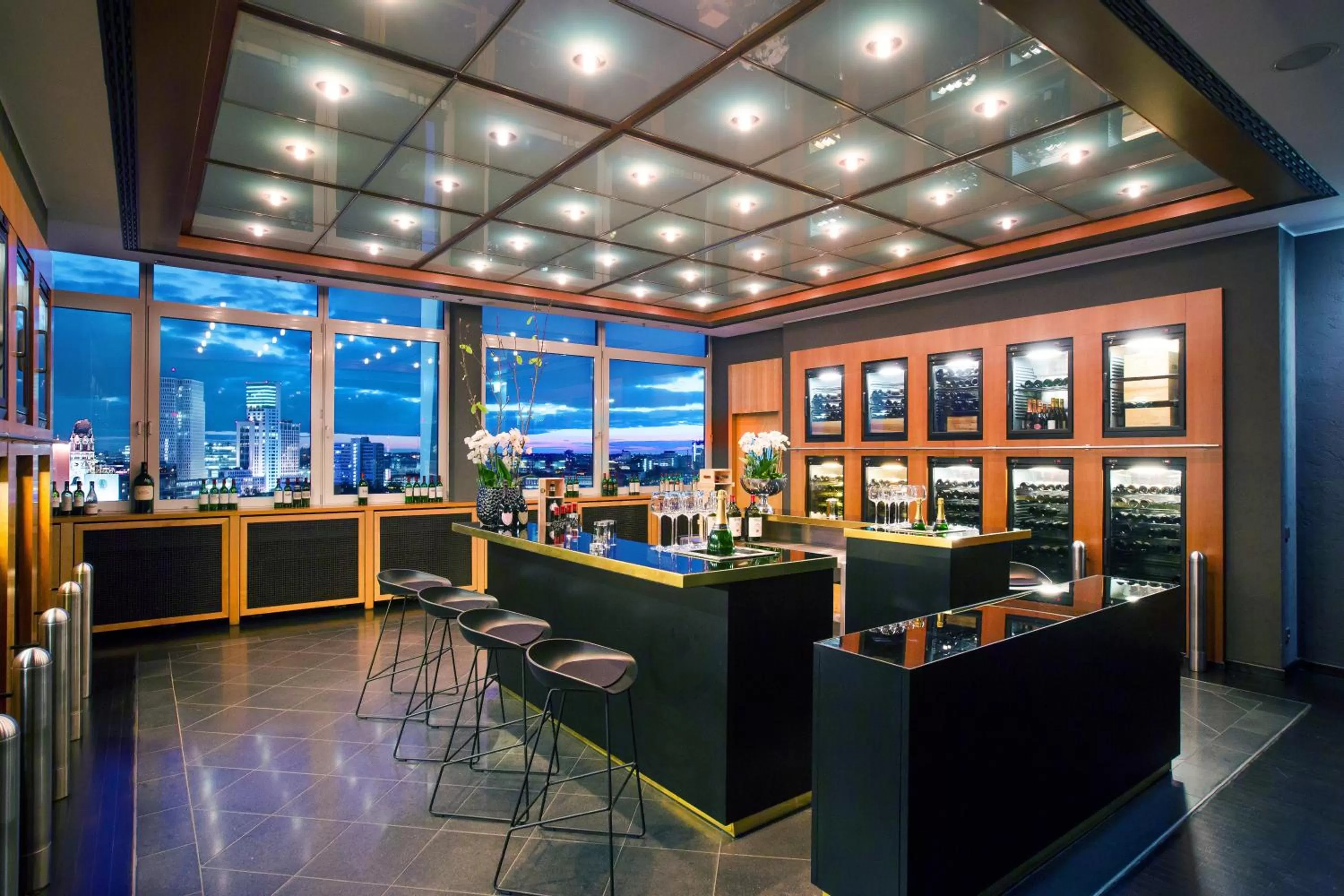 Restaurant/places to eat in InterContinental Berlin by IHG