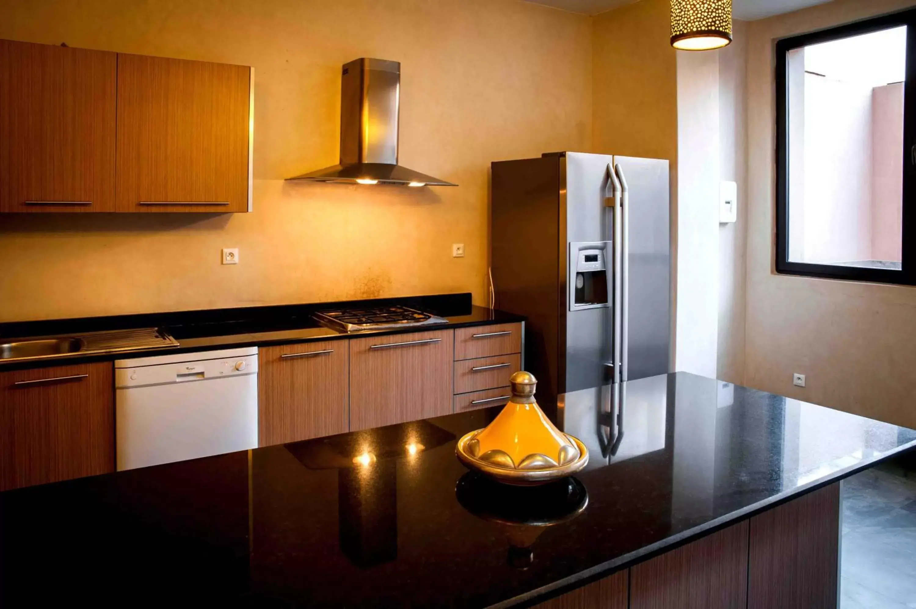 Kitchen or kitchenette, Kitchen/Kitchenette in Al Maaden Villa Hotel & Spa