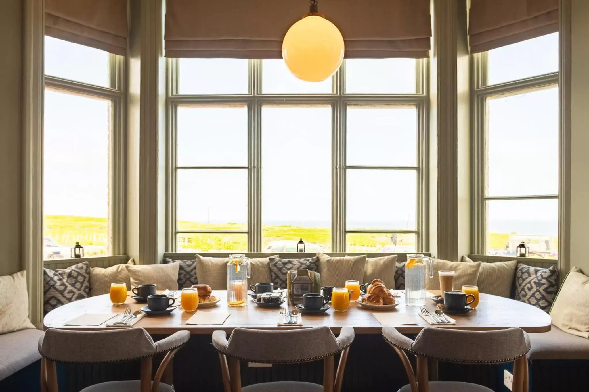 Sea view, Restaurant/Places to Eat in Cliftonville Hotel