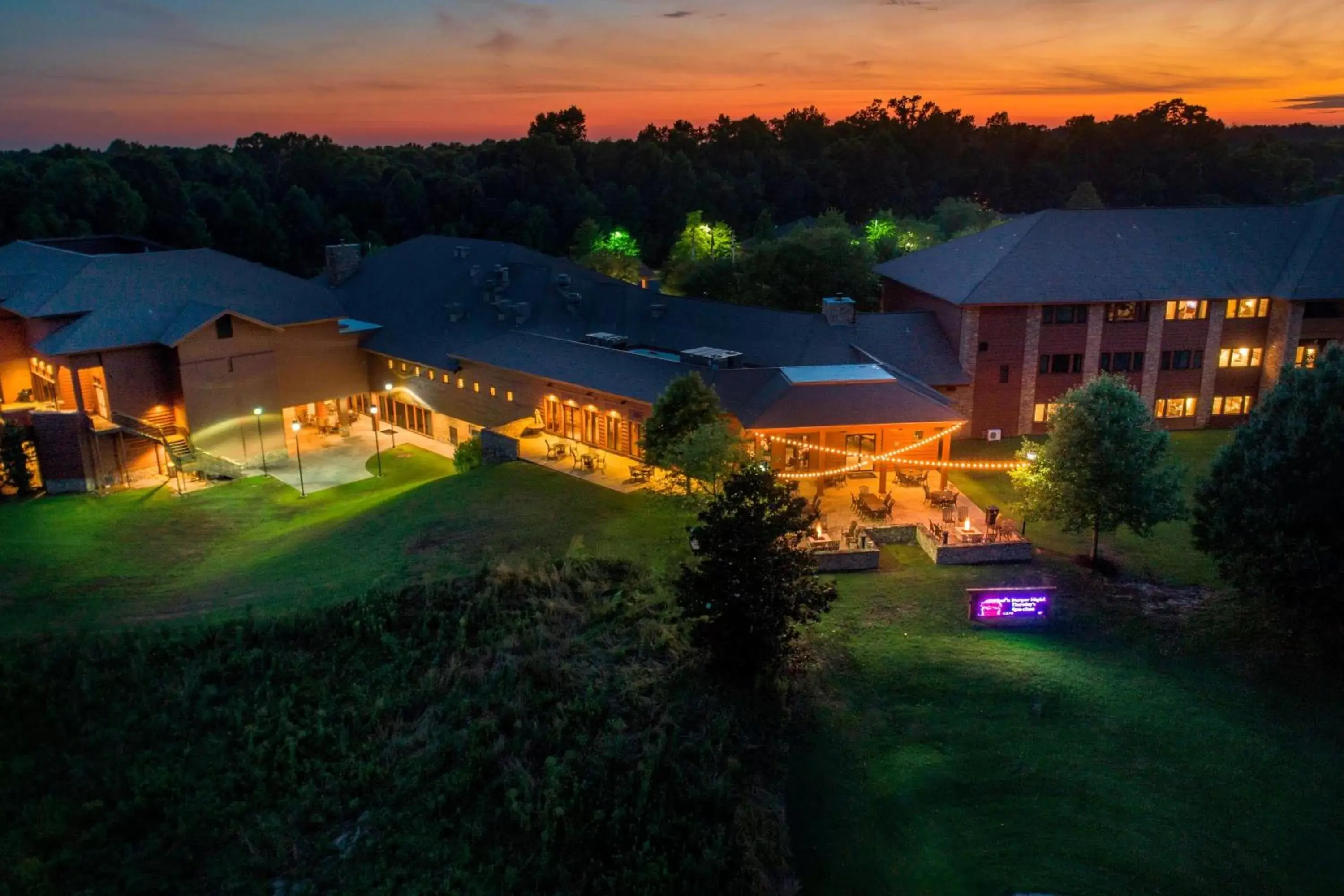 Property building, Bird's-eye View in Montgomery Marriott Prattville Hotel & Conf Ctr at Capitol Hill