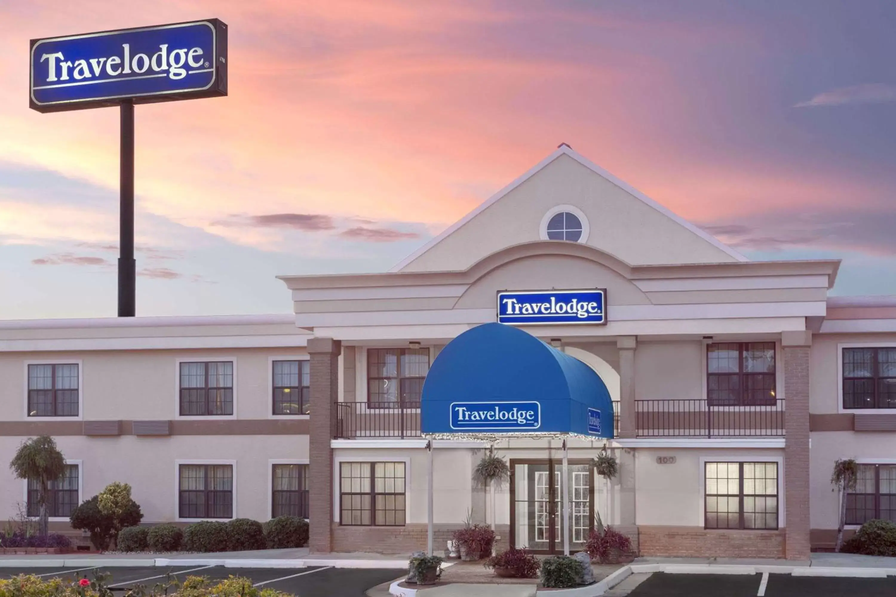 Property building in Travelodge by Wyndham Perry GA
