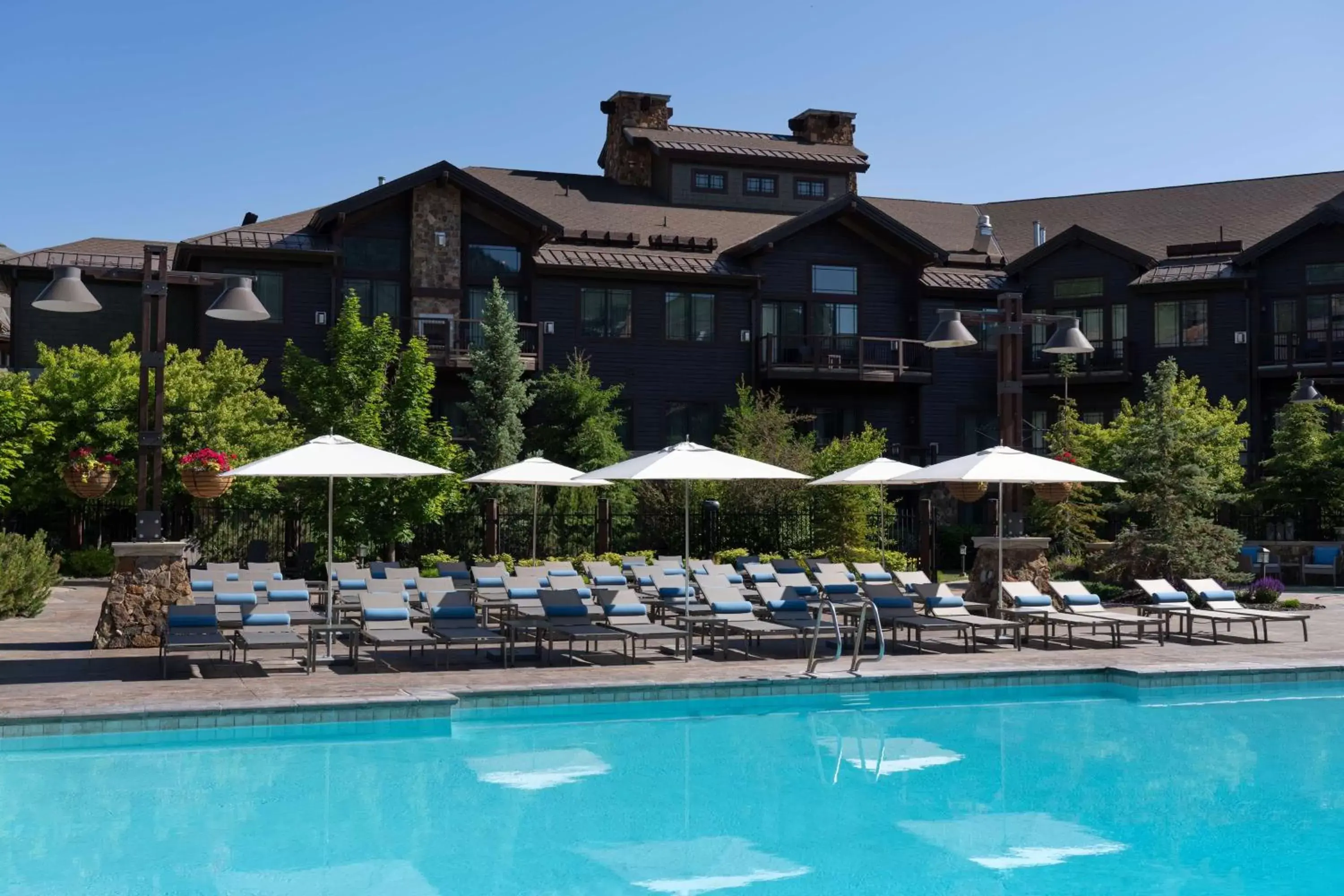 Pool view, Property Building in Waldorf Astoria Park City