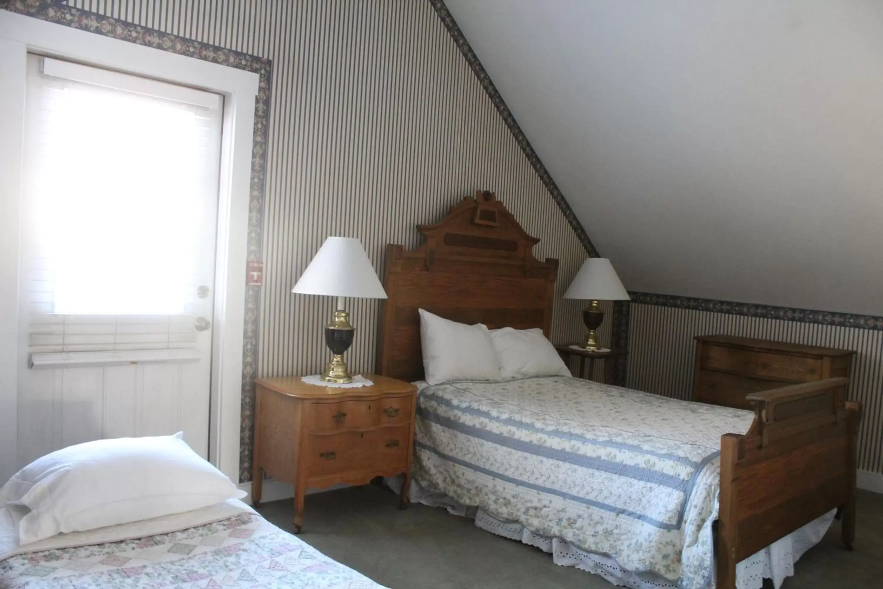 Bedroom, Bed in Old Orchard Beach Inn