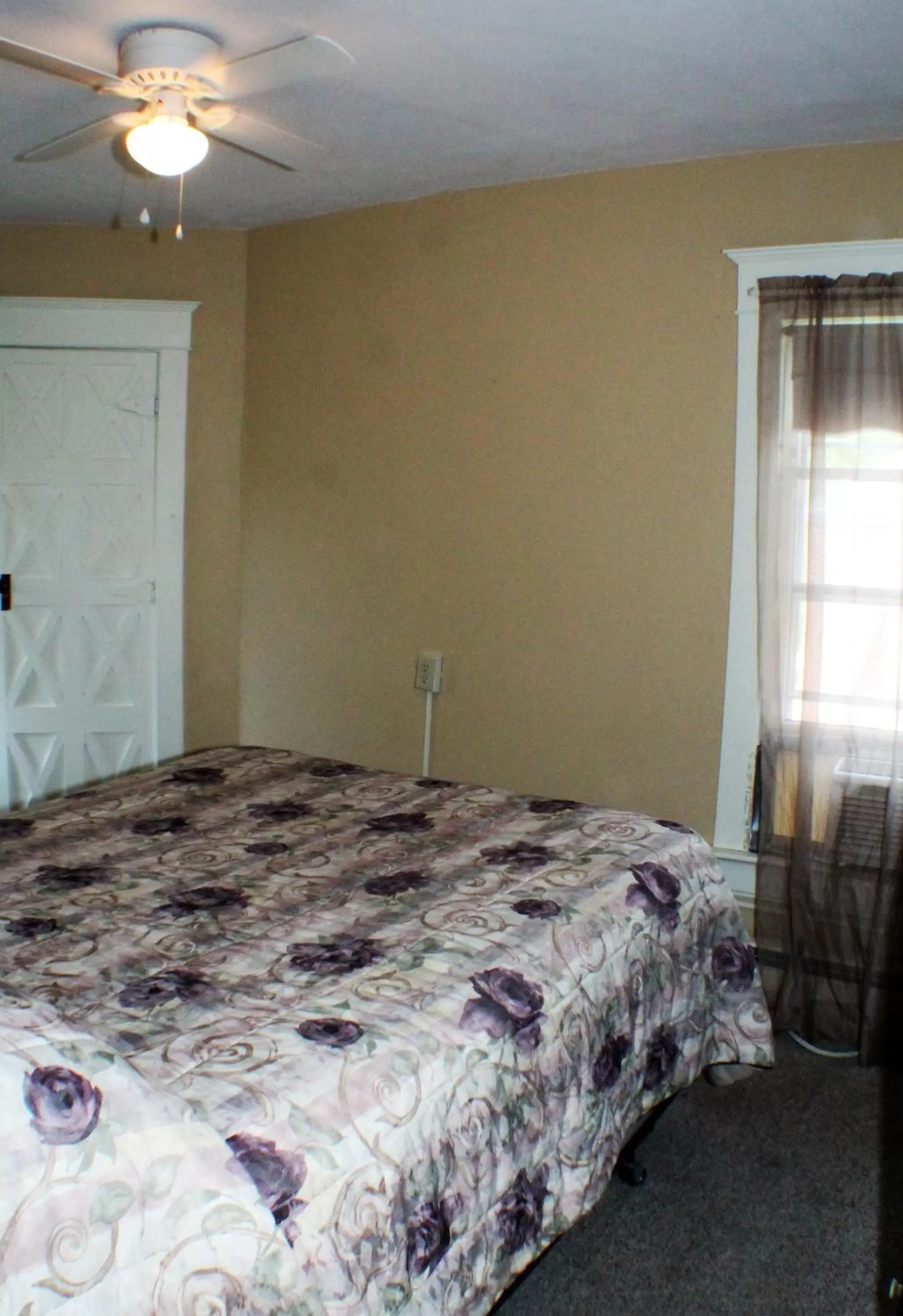 Bedroom, Room Photo in The White Birch Inn