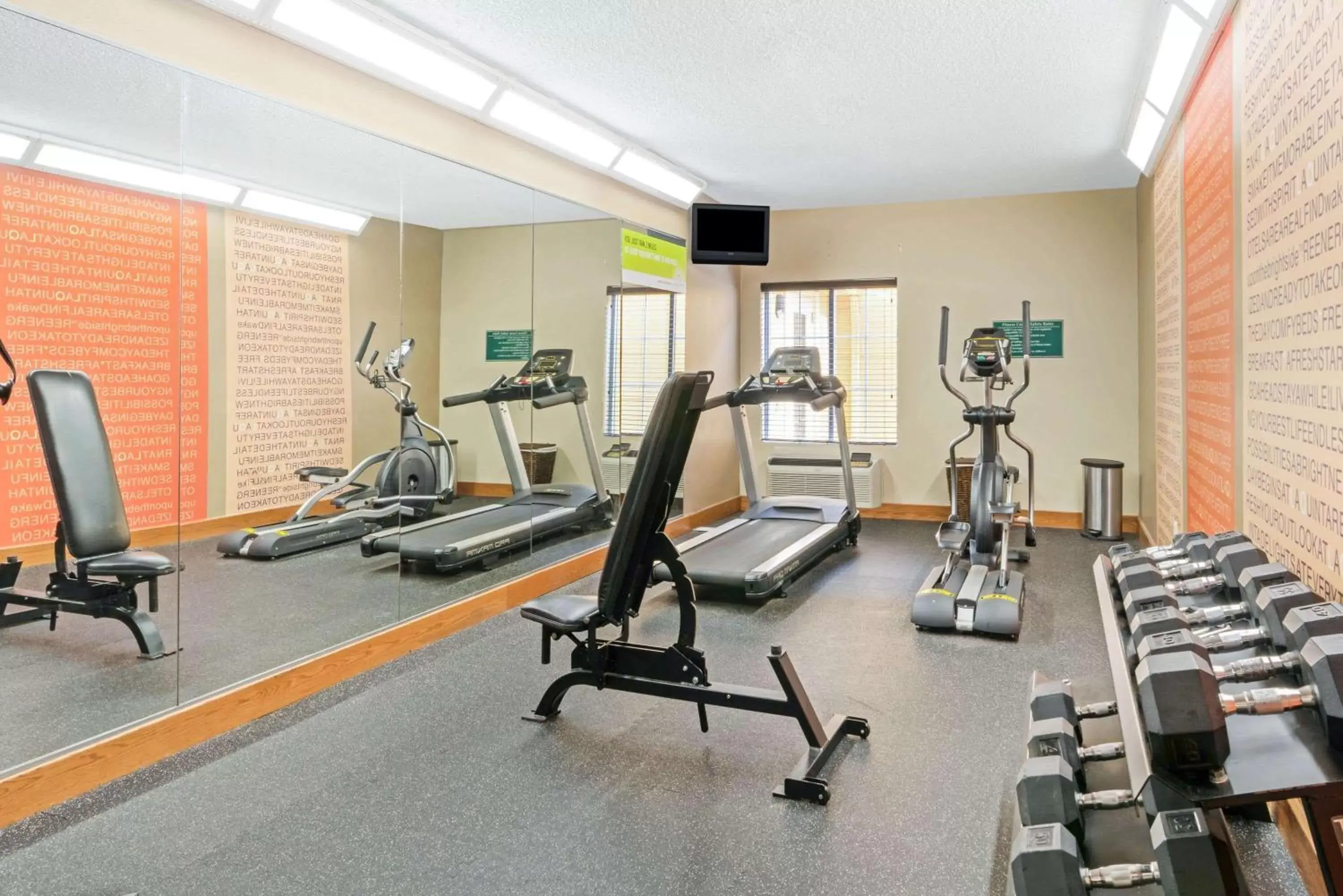 Fitness centre/facilities, Fitness Center/Facilities in La Quinta by Wyndham Shawnee