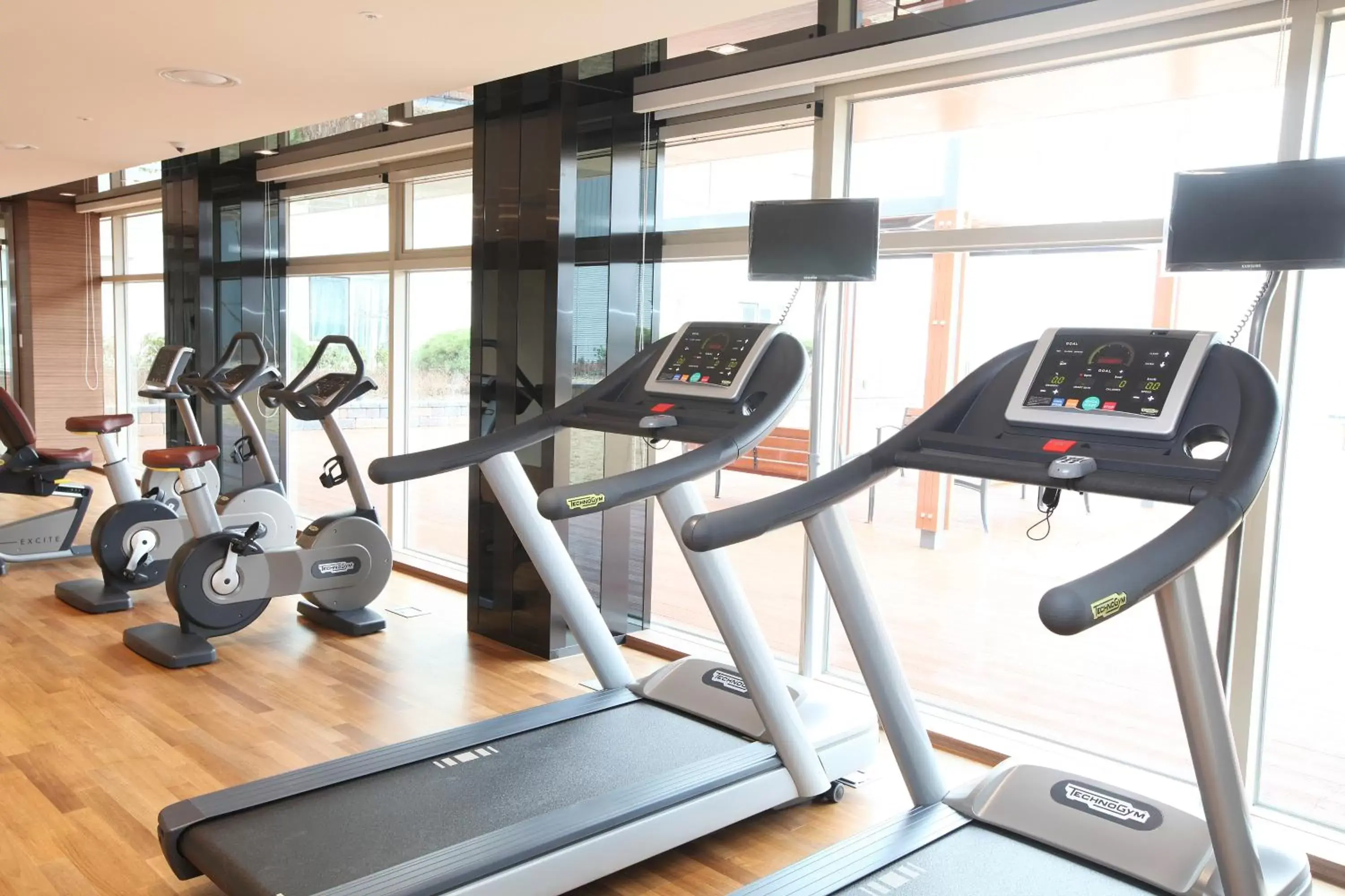 Fitness centre/facilities, Fitness Center/Facilities in LOTTE City Hotel Daejeon