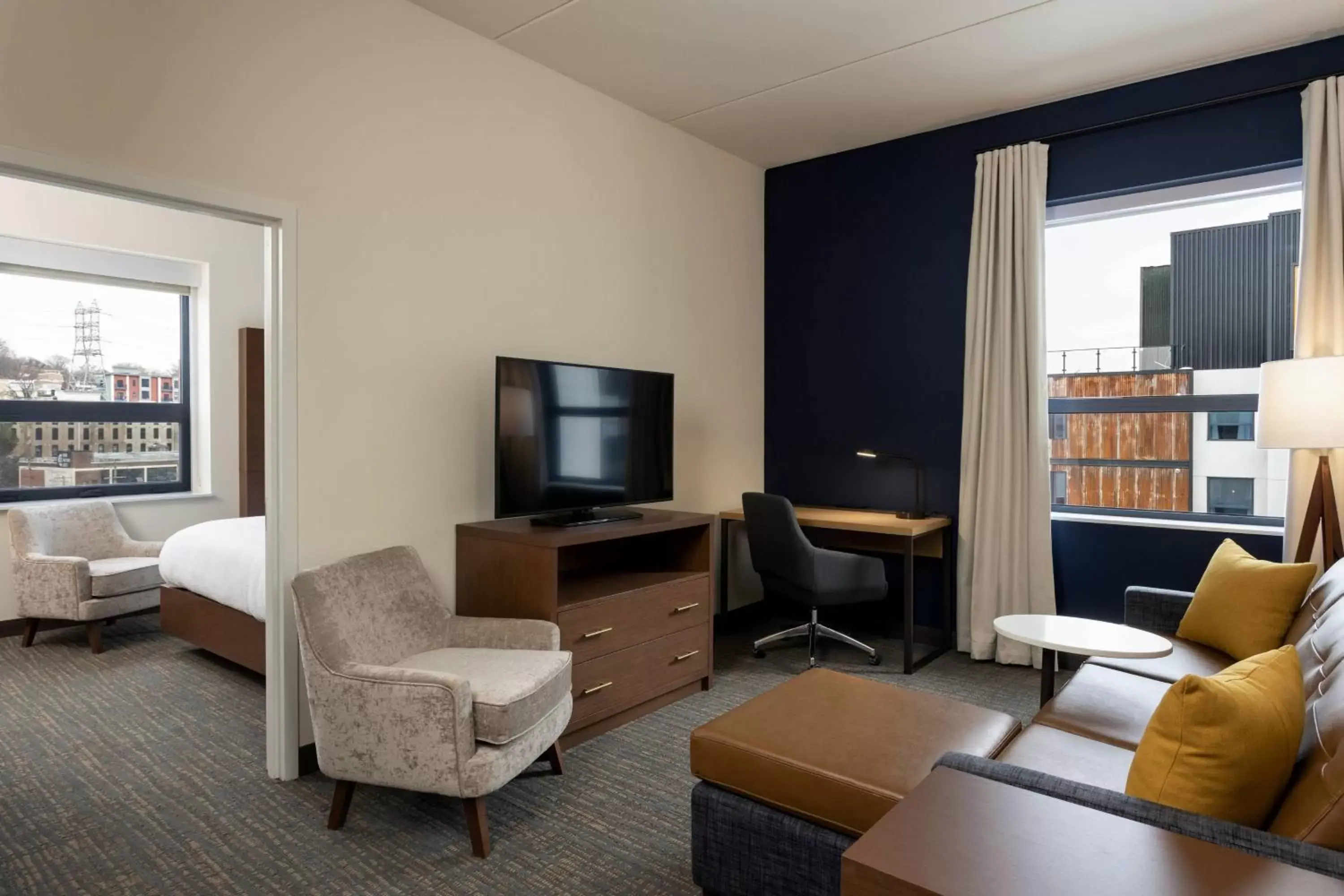 Bedroom, Seating Area in Residence Inn By Marriott Philadelphia Bala Cynwyd