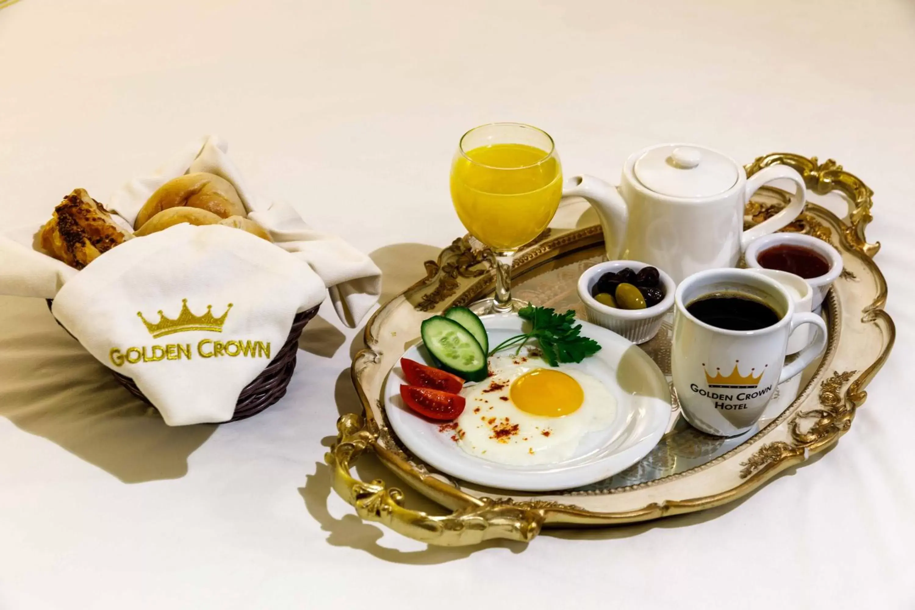 Breakfast in Golden Crown Hotel