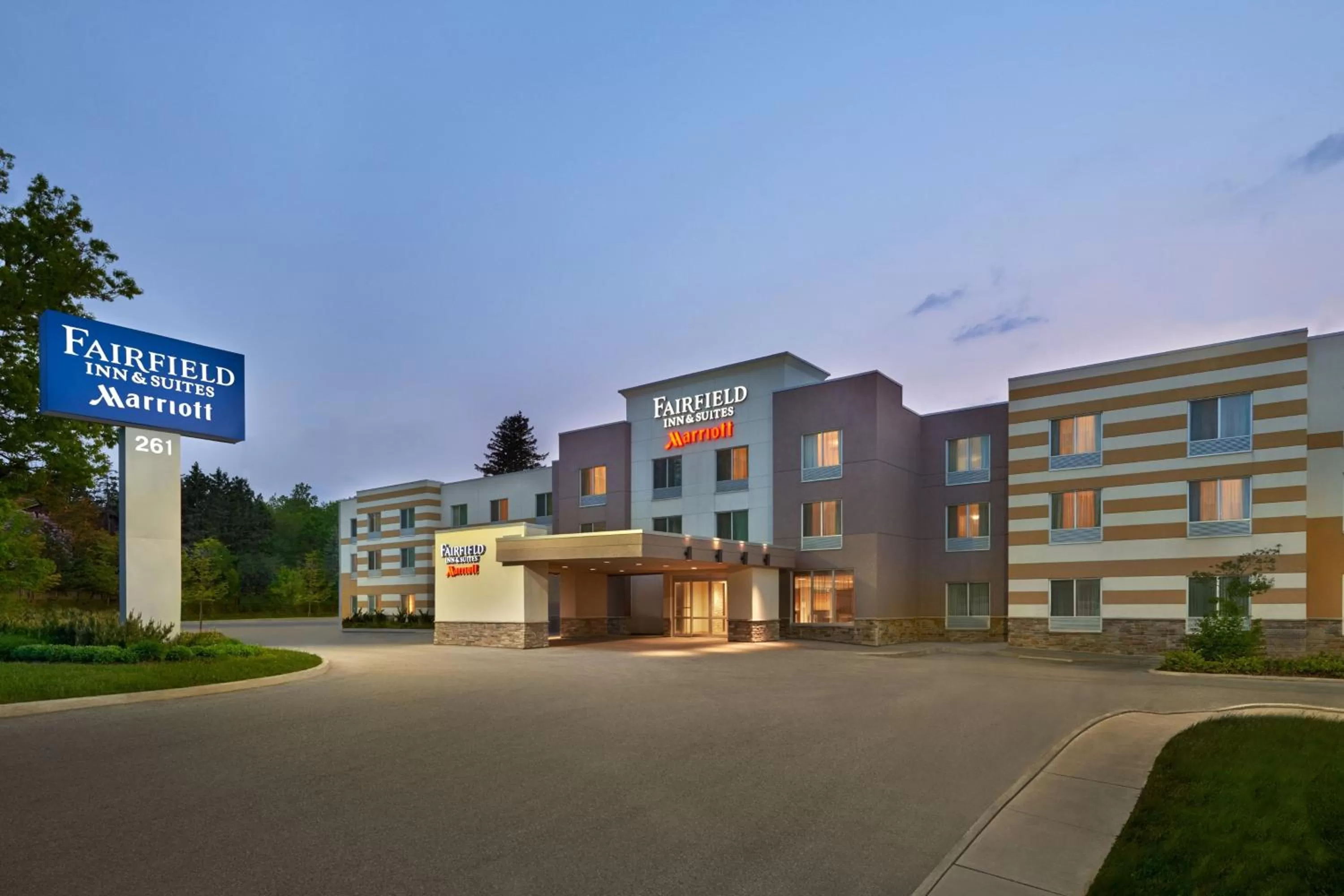 Property building in Fairfield Inn & Suites by Marriott Barrie