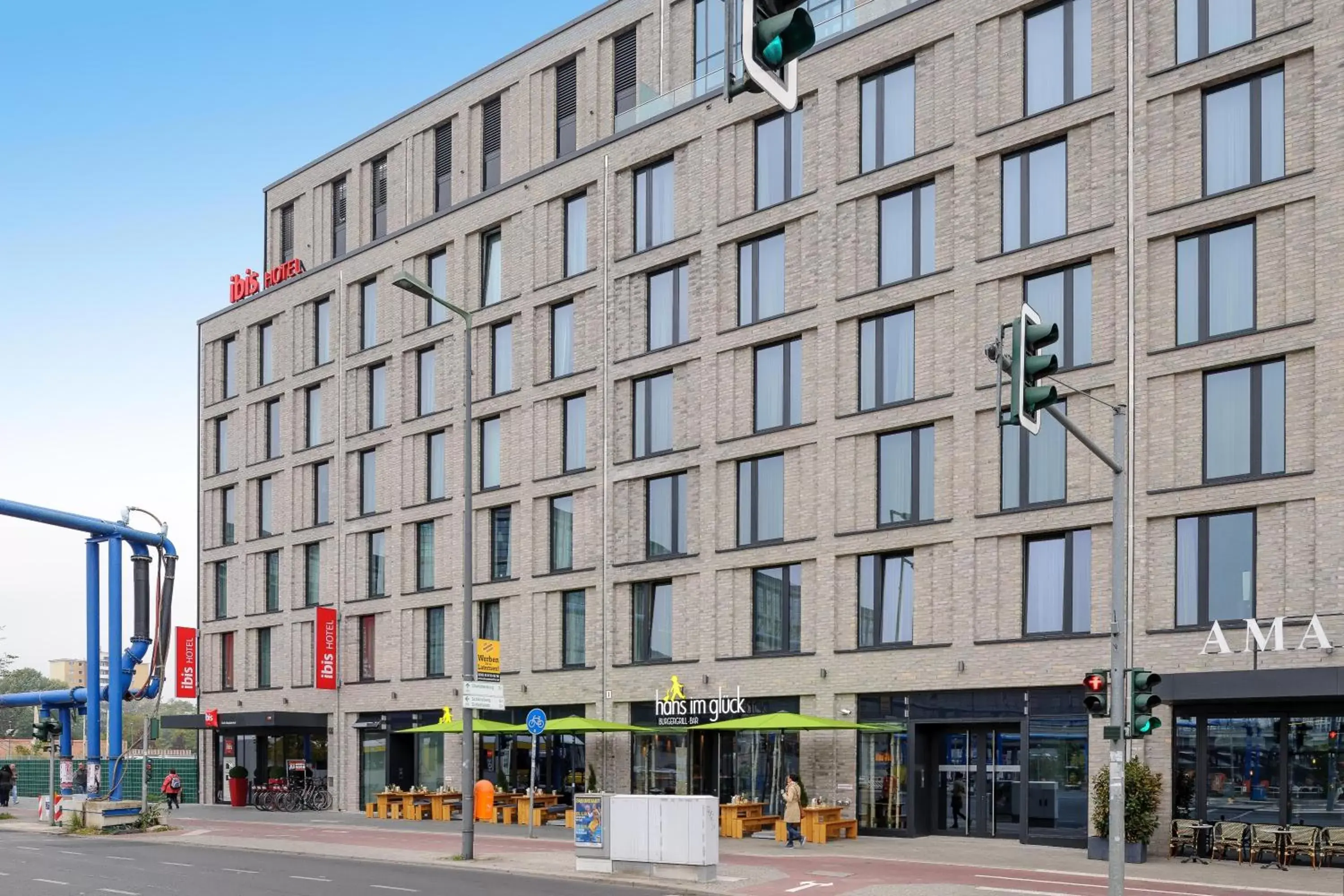Property building in Ibis Berlin Hauptbahnhof Property building in Ibis Berlin Hauptbahnhof