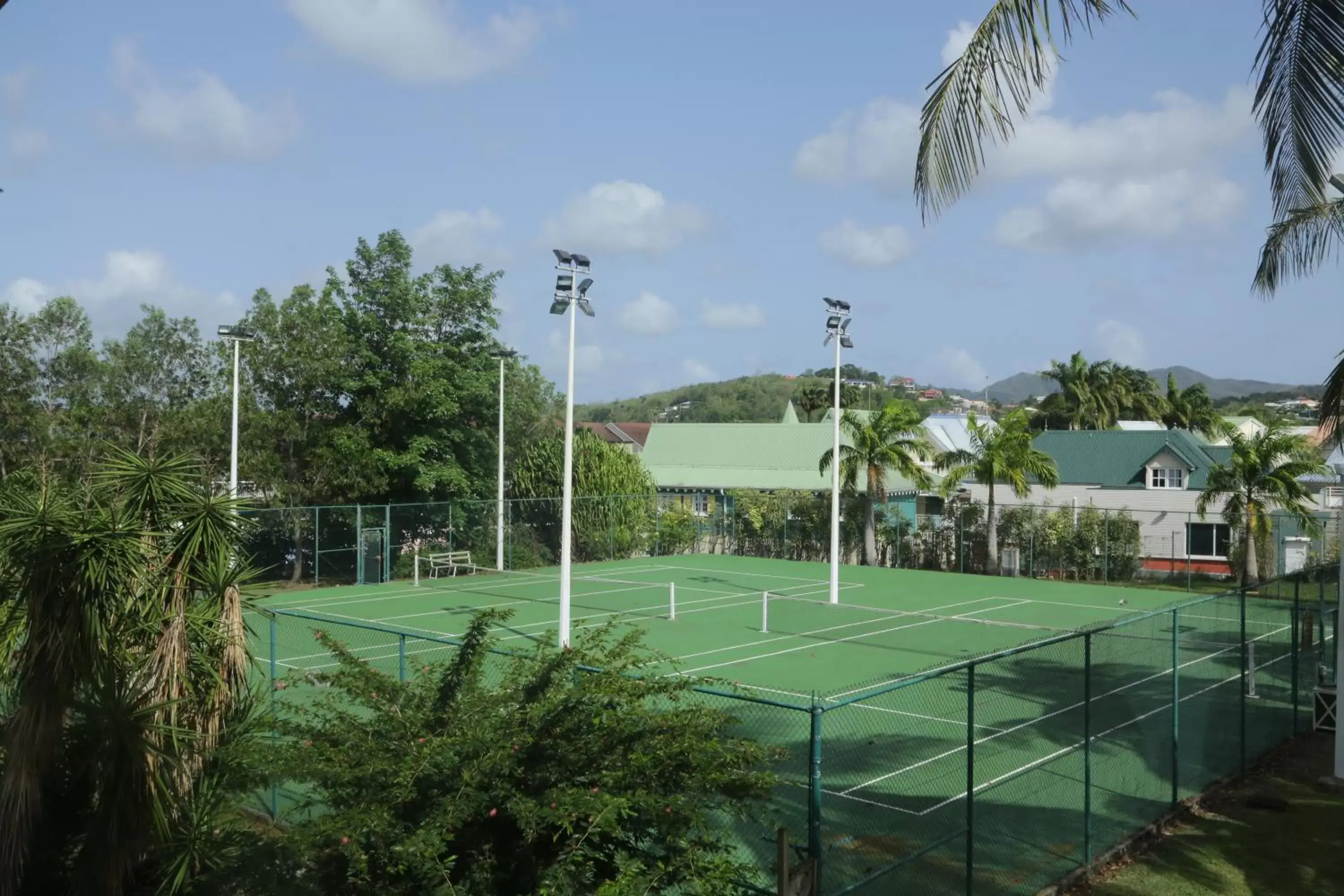 Tennis court in Hotel Bakoua Martinique