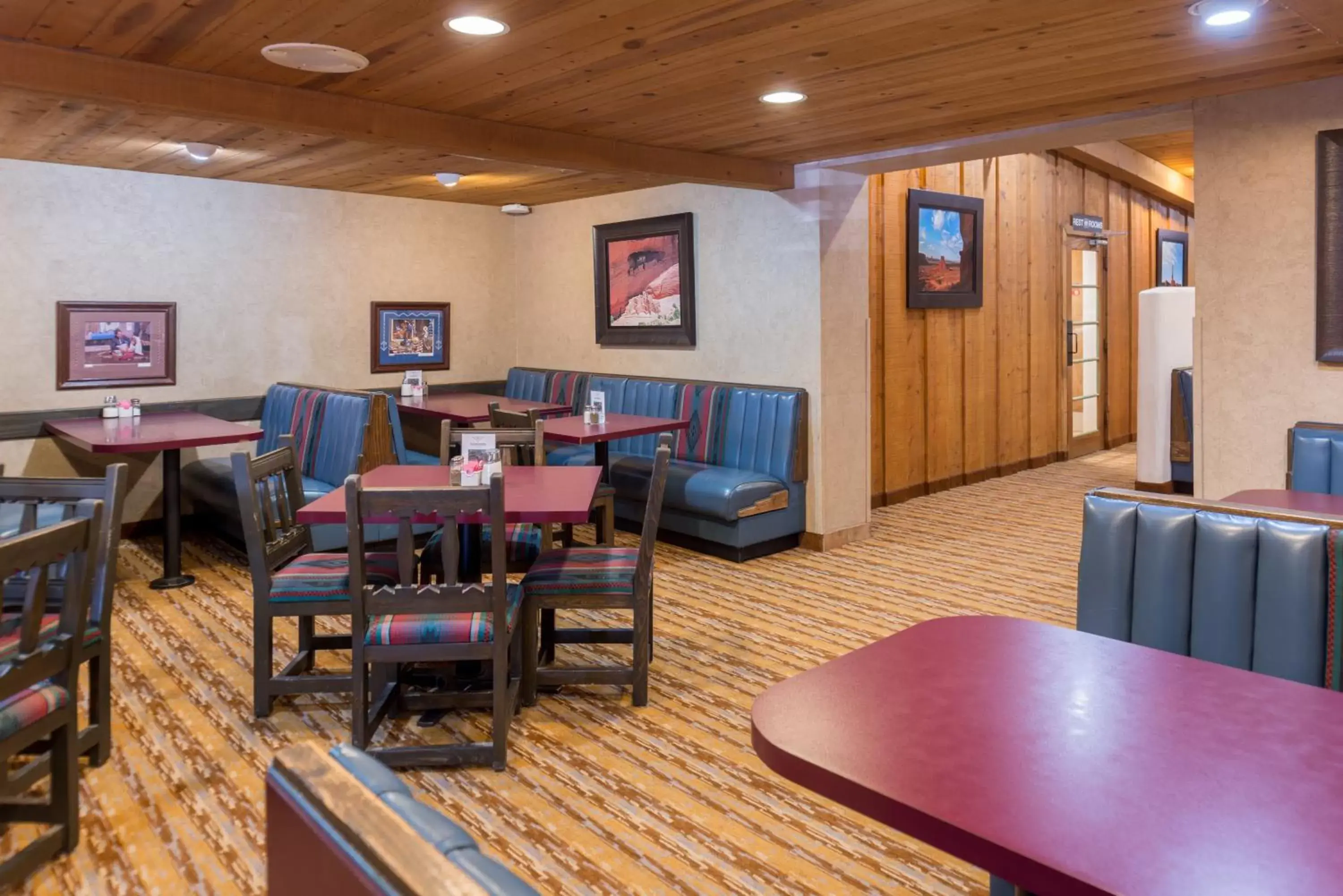 Dining area, Restaurant/Places to Eat in Thunderbird Lodge