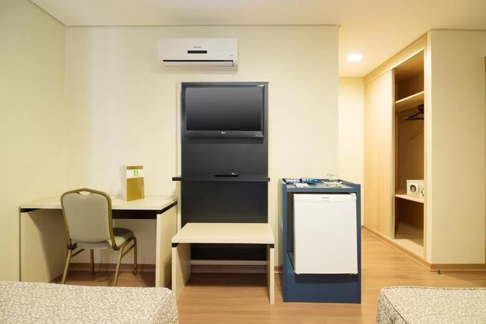 Bedroom in Hotel Financial