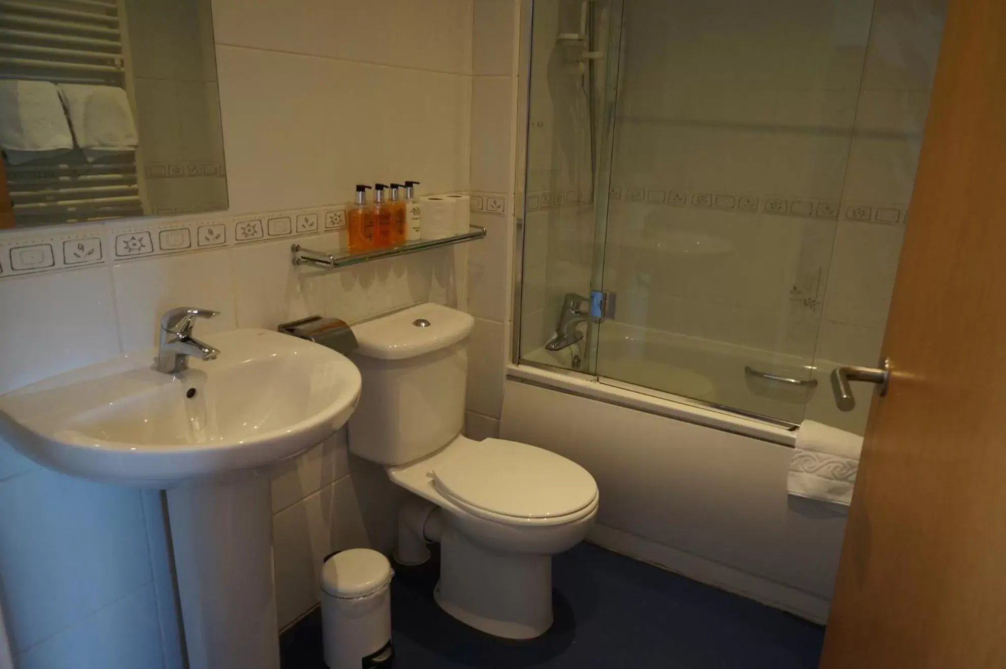 Bathroom in The Inn At Lathones