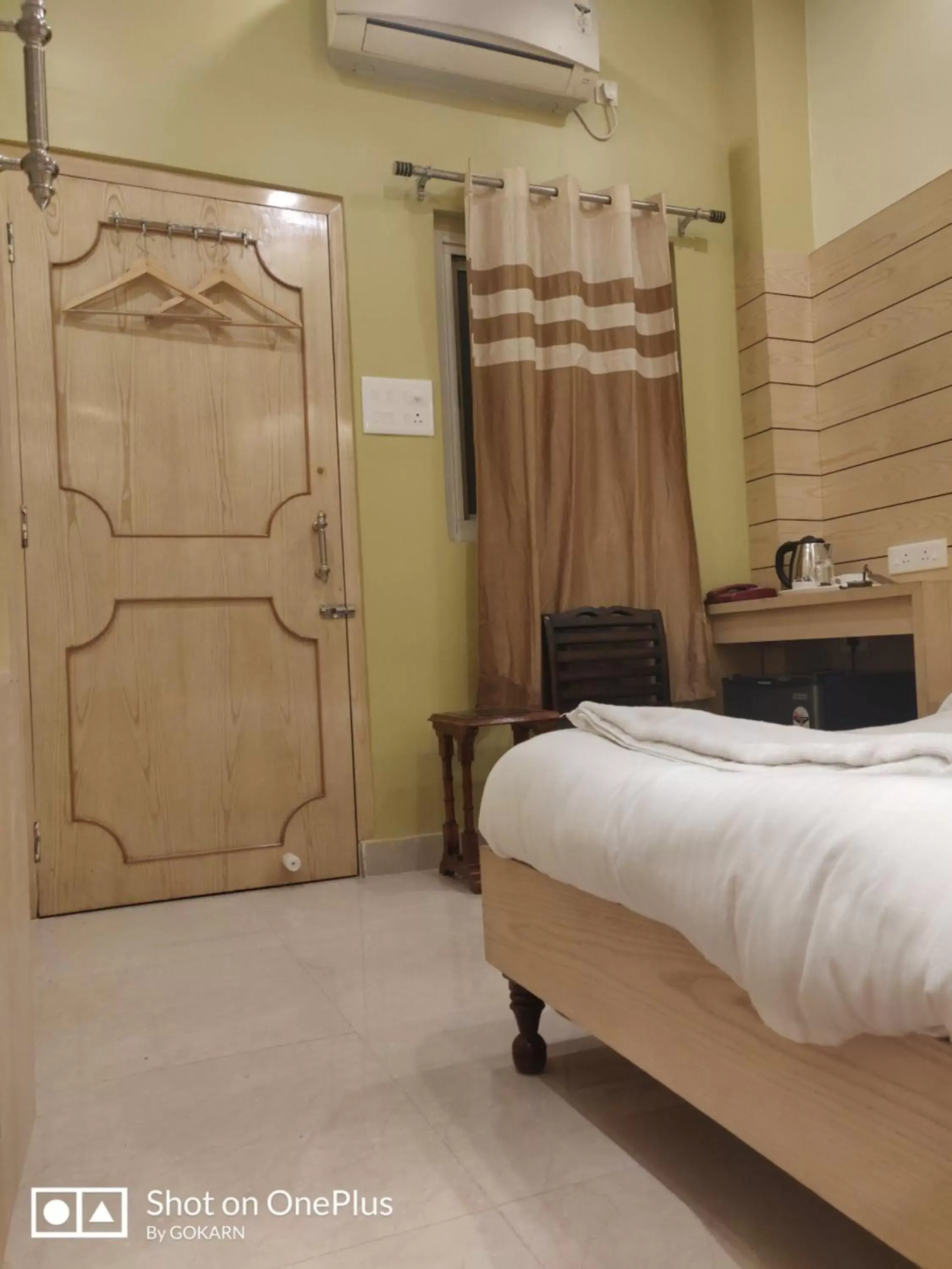 Bedroom, Bathroom in Hotel Temple On Ganges