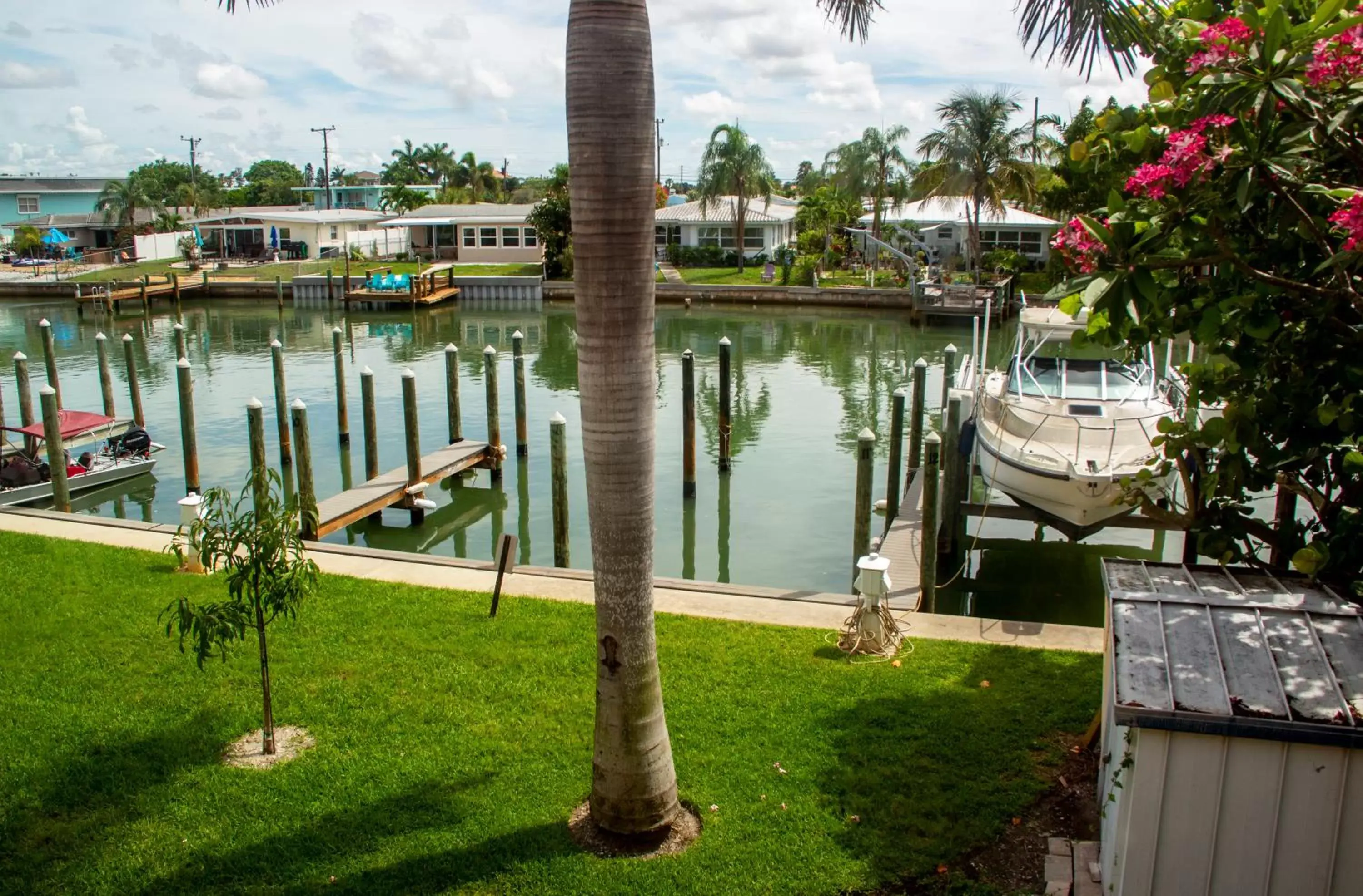 Neighbourhood in Bayside Inn and Marina