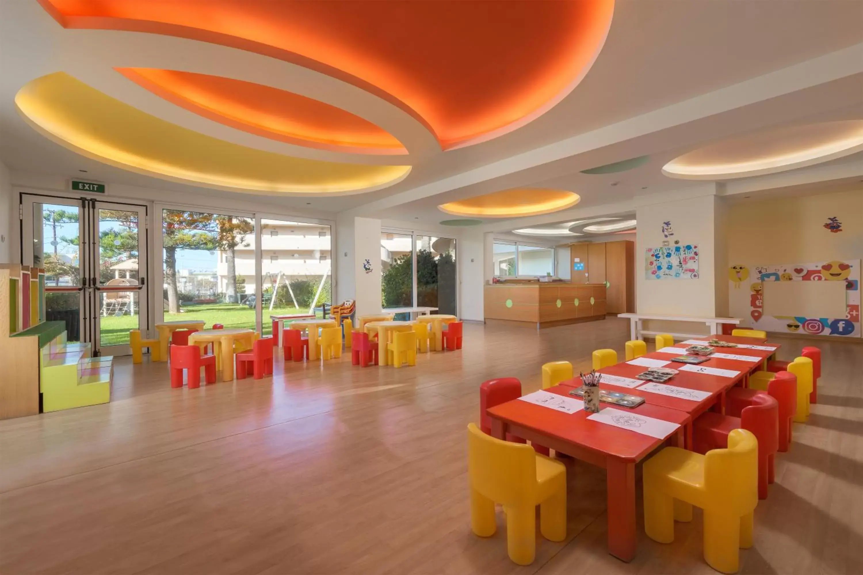 Kids's club, Restaurant/Places to Eat in Sun Beach Resort