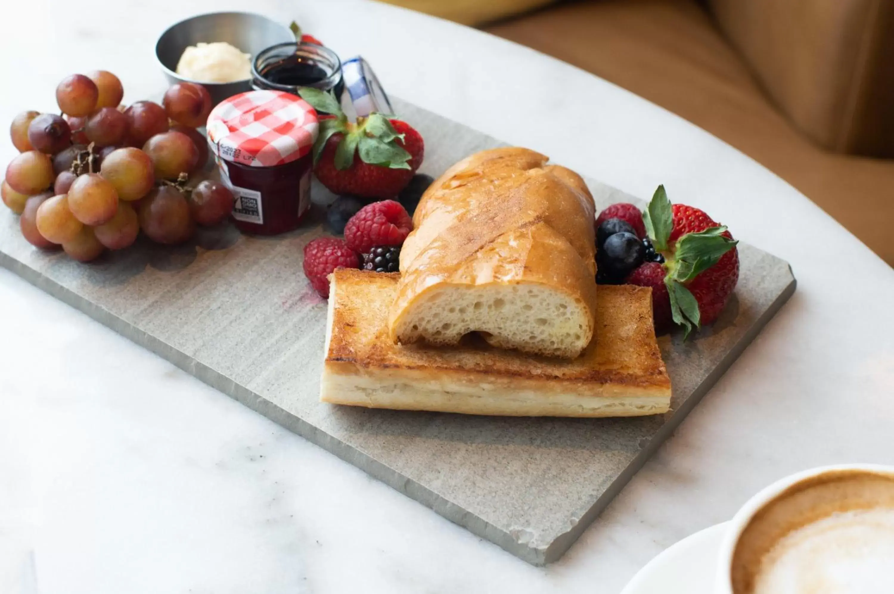 Restaurant/places to eat in InterContinental Minneapolis - St. Paul Airport by IHG Restaurant/places to eat in InterContinental Minneapolis - St. Paul Airport by IHG