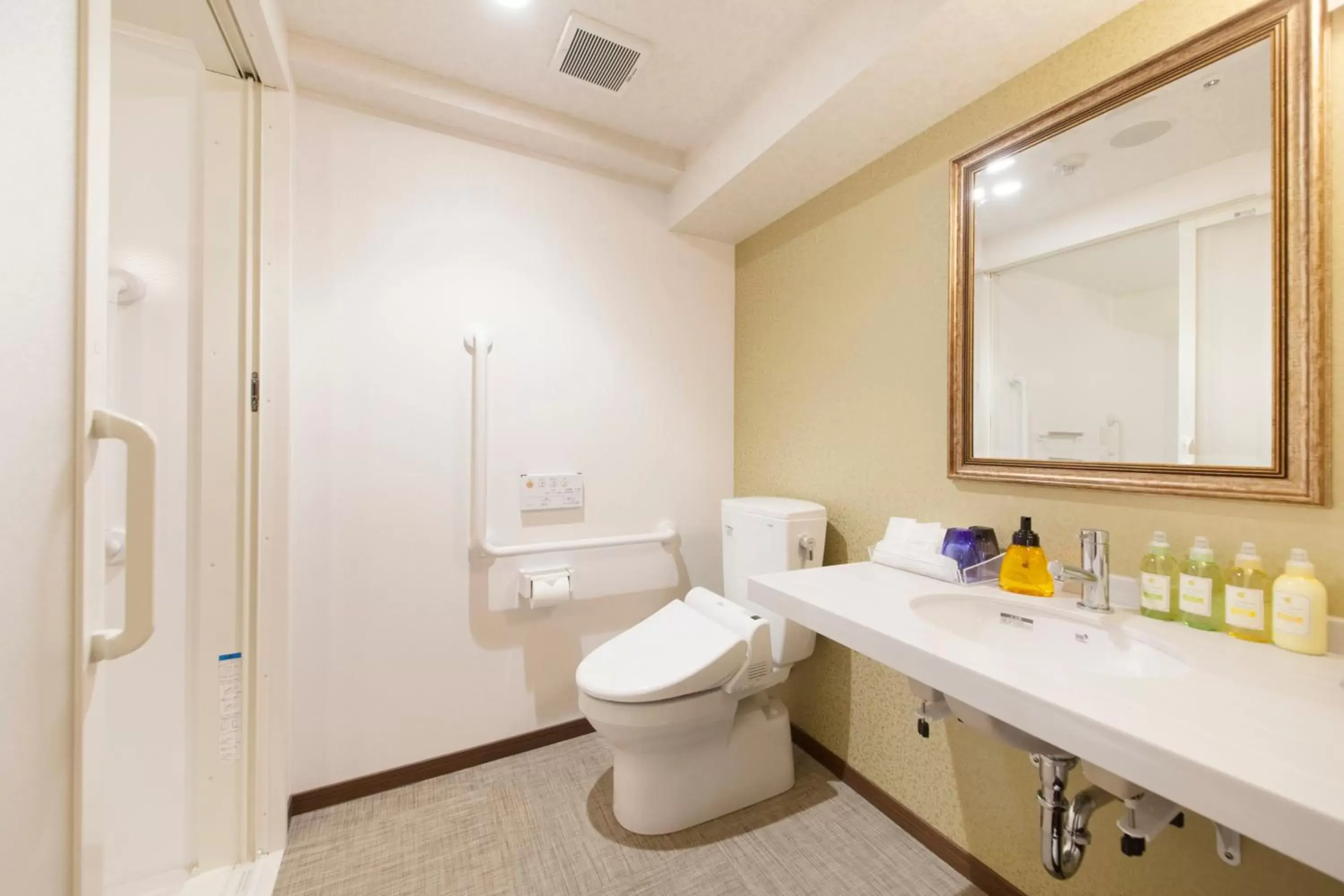 Toilet, Bathroom in Centurion Hotel & Spa Kurashiki Station