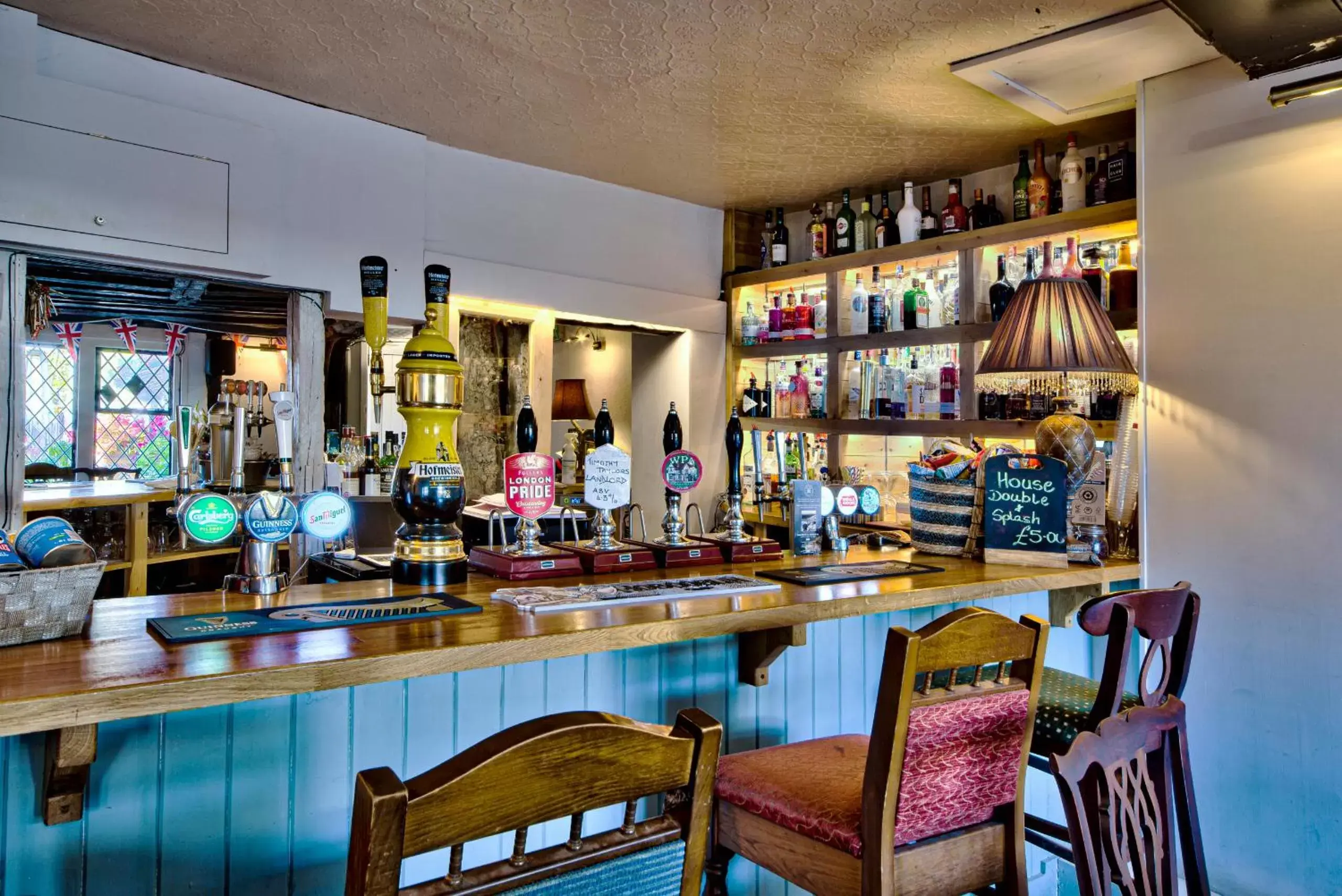 Lounge or bar, Lounge/Bar in The Woolpack Inn