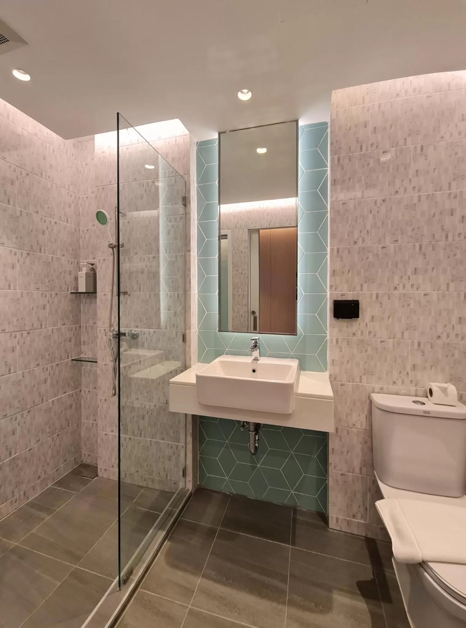 Bathroom in Mintel Huamark