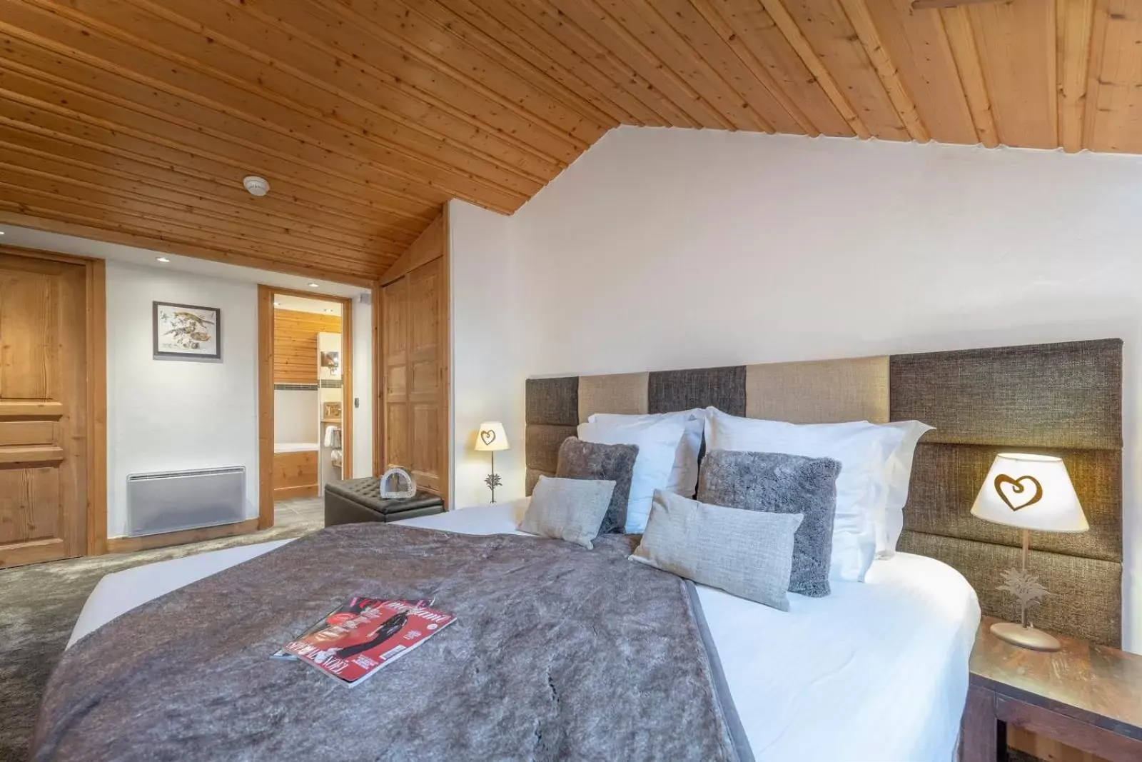 Deluxe Family Room in Hotel La Chaudanne Deluxe Family Room in Hotel La Chaudanne