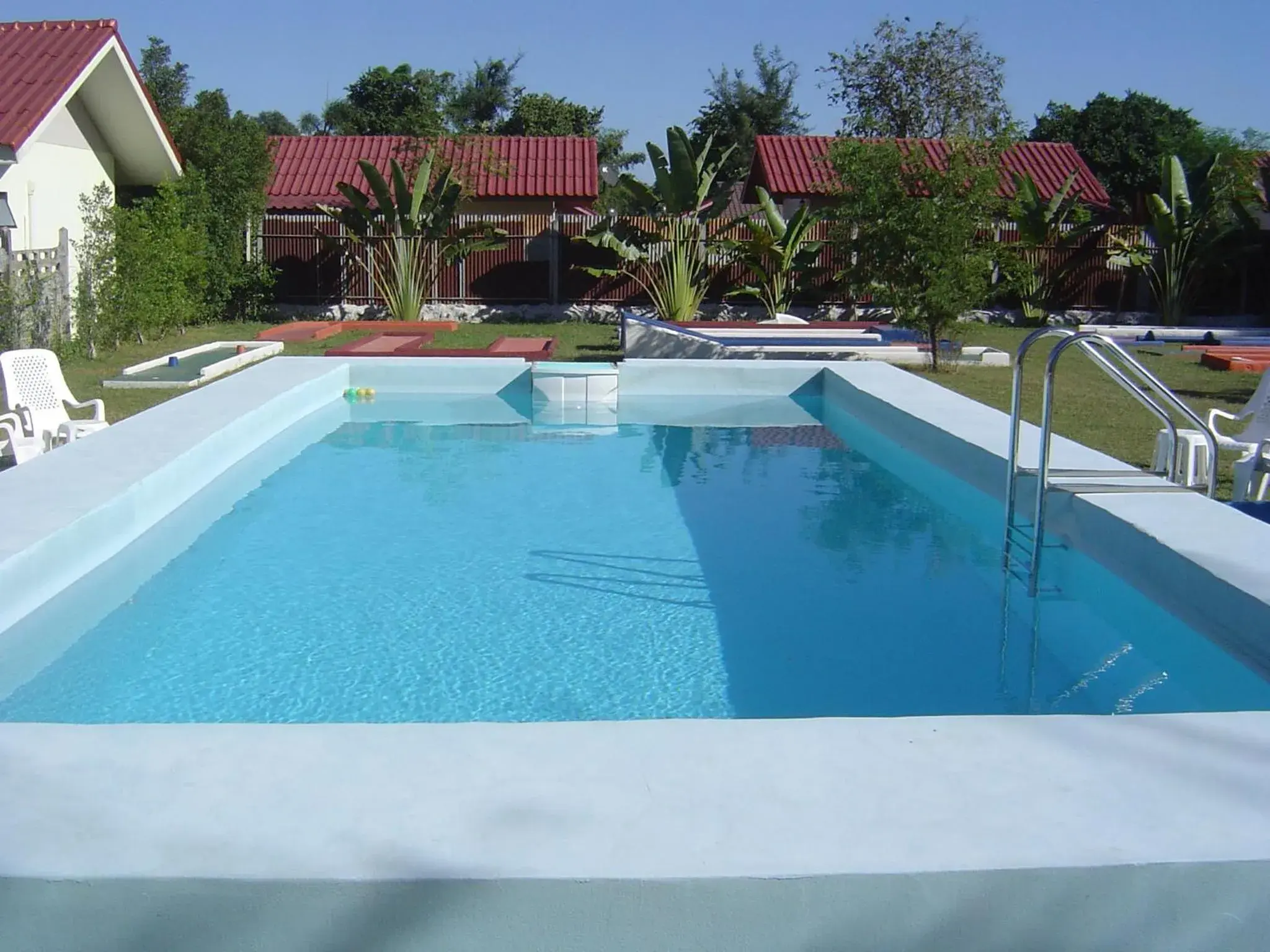 Swimming Pool in Mini-golf & Resort Ubon Ratchathani
