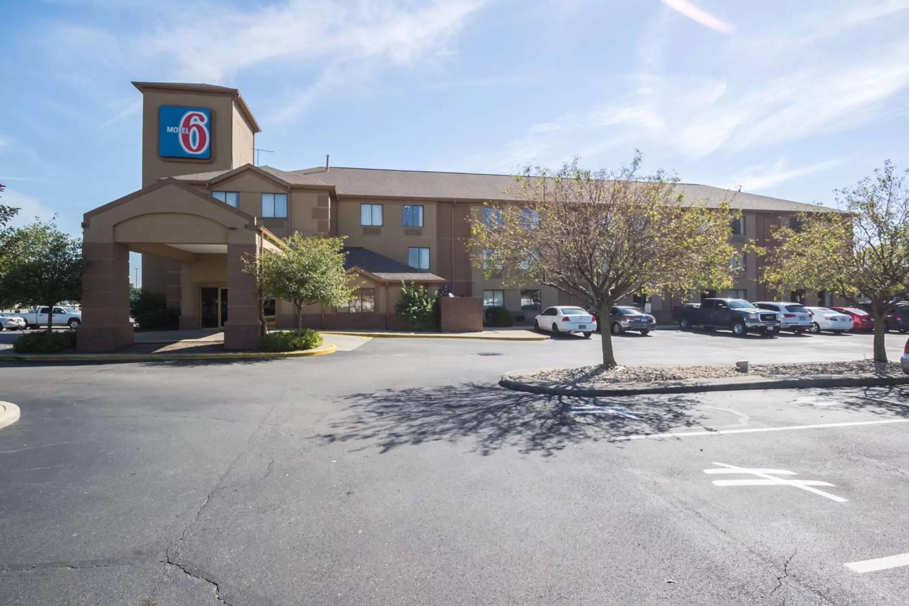 Property building in Motel 6-Indianapolis, IN - Airport