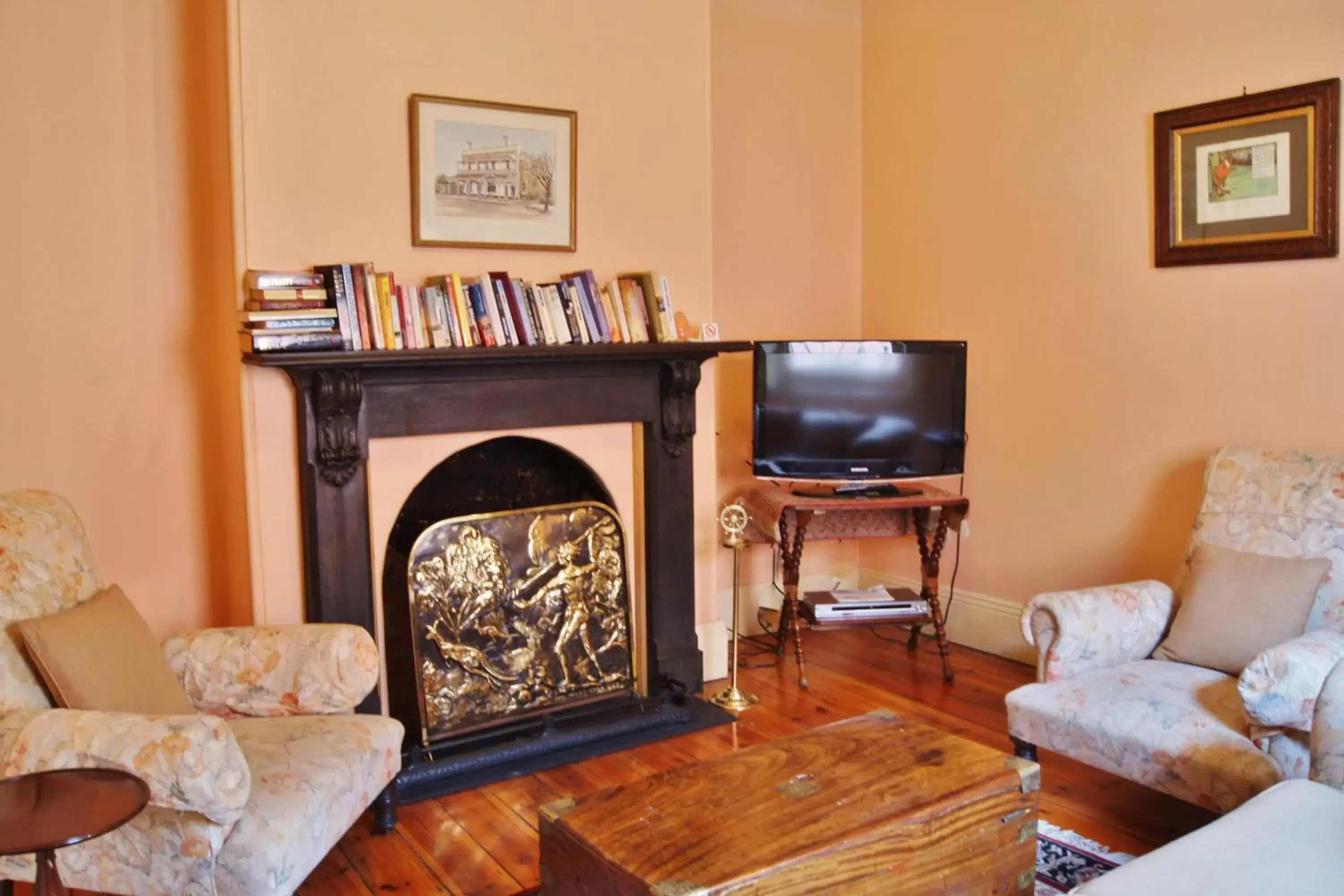 Seating Area in North Adelaide Heritage Cottages & Apartments