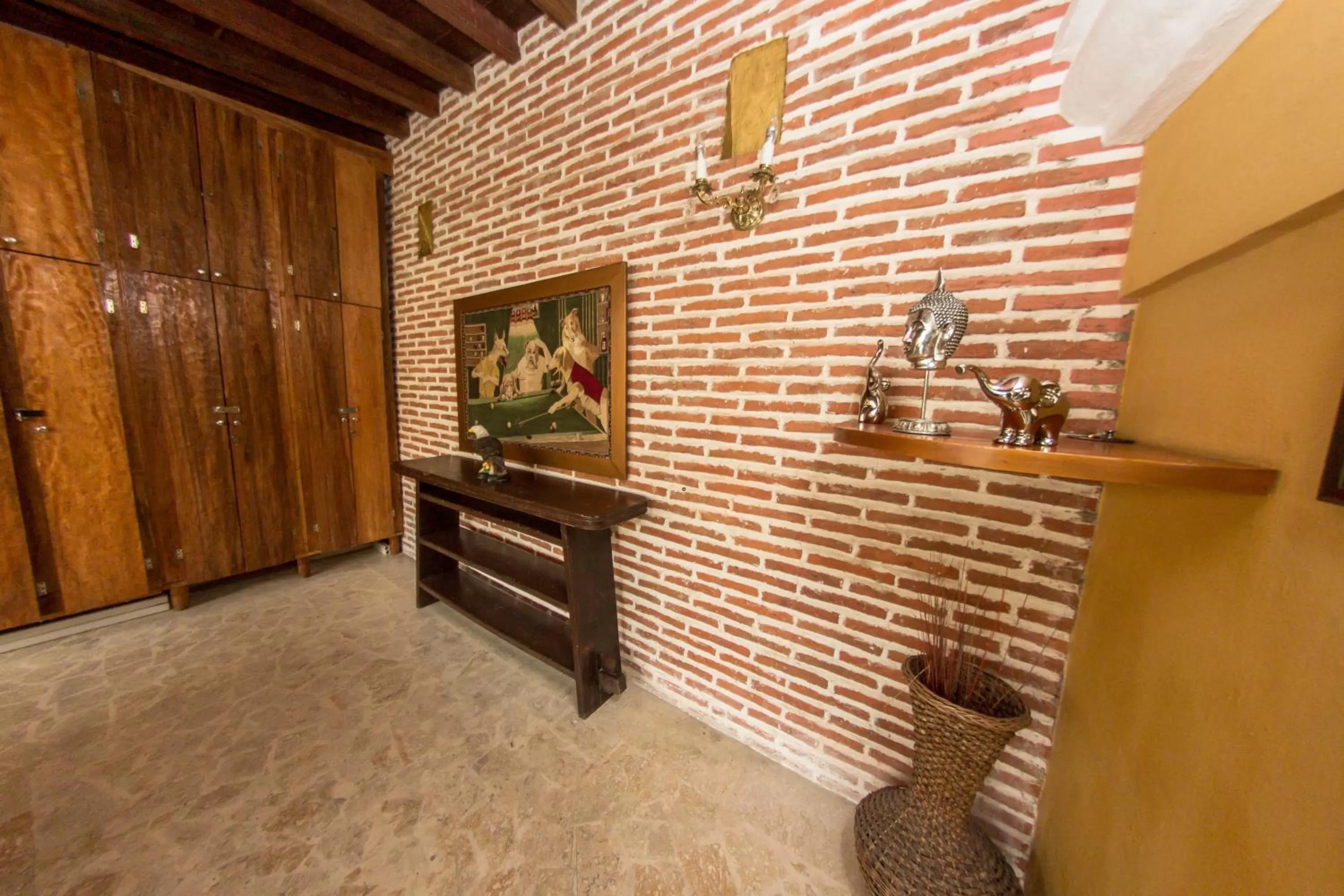 Billiard, Kitchen/Kitchenette in Hotel Casa Gloria Boutique