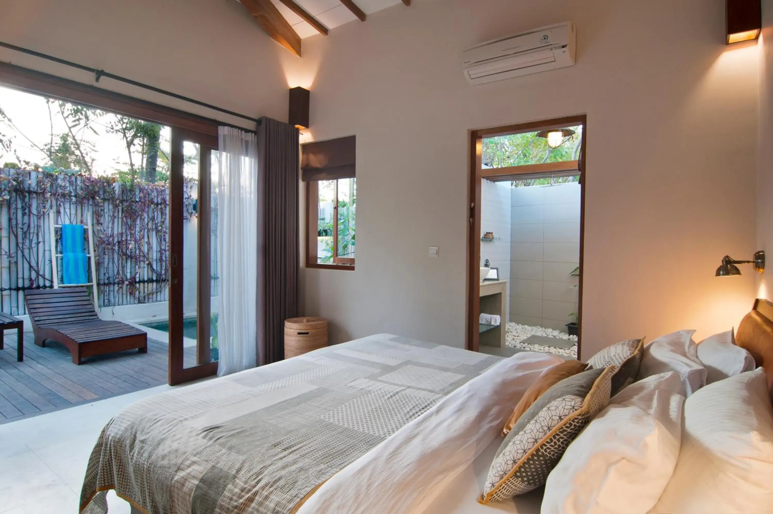 Bedroom, Bed in Ke Rensia Private Pool Villas Gili Air