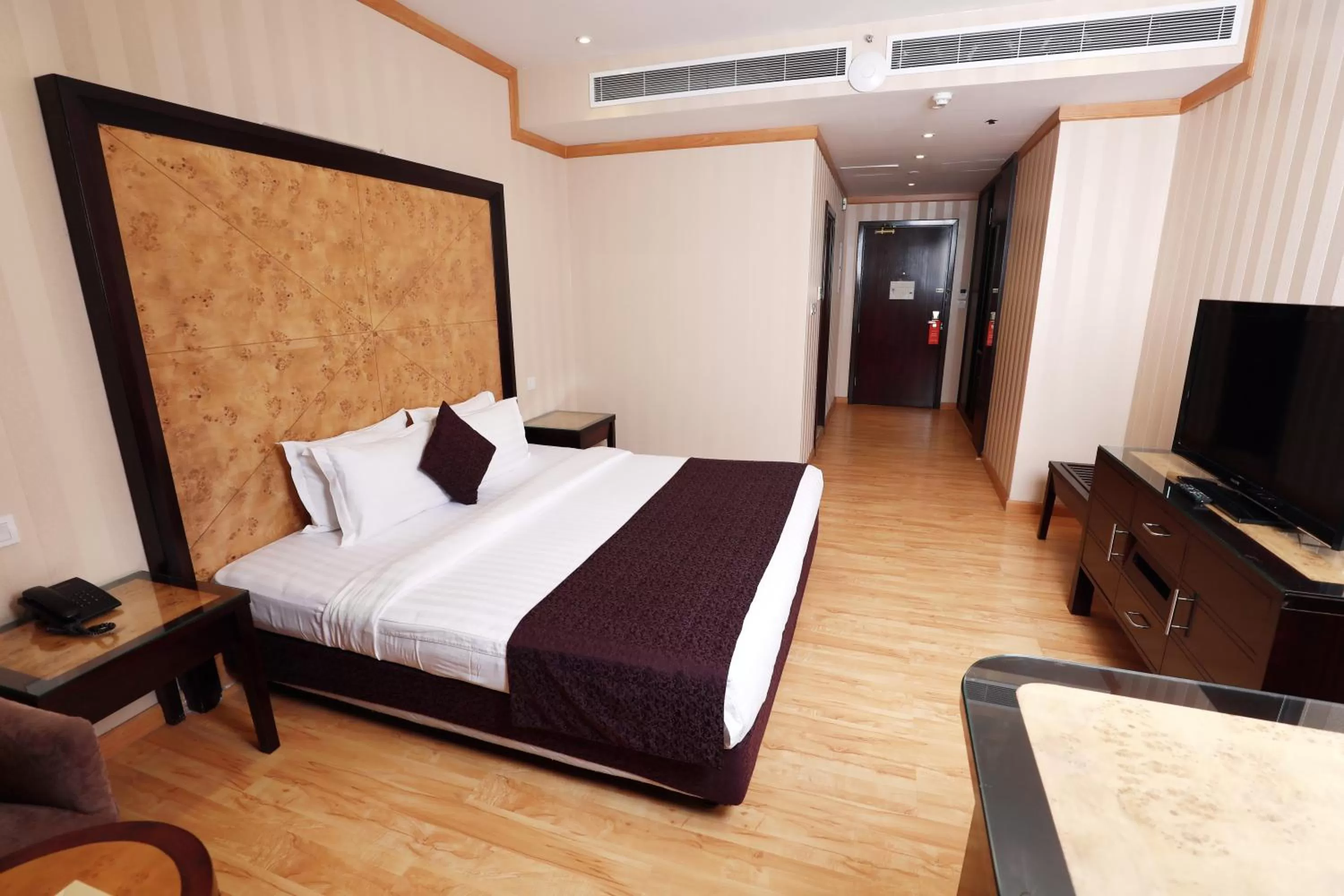 Bed in Hyatt Jeddah Continental Hotel