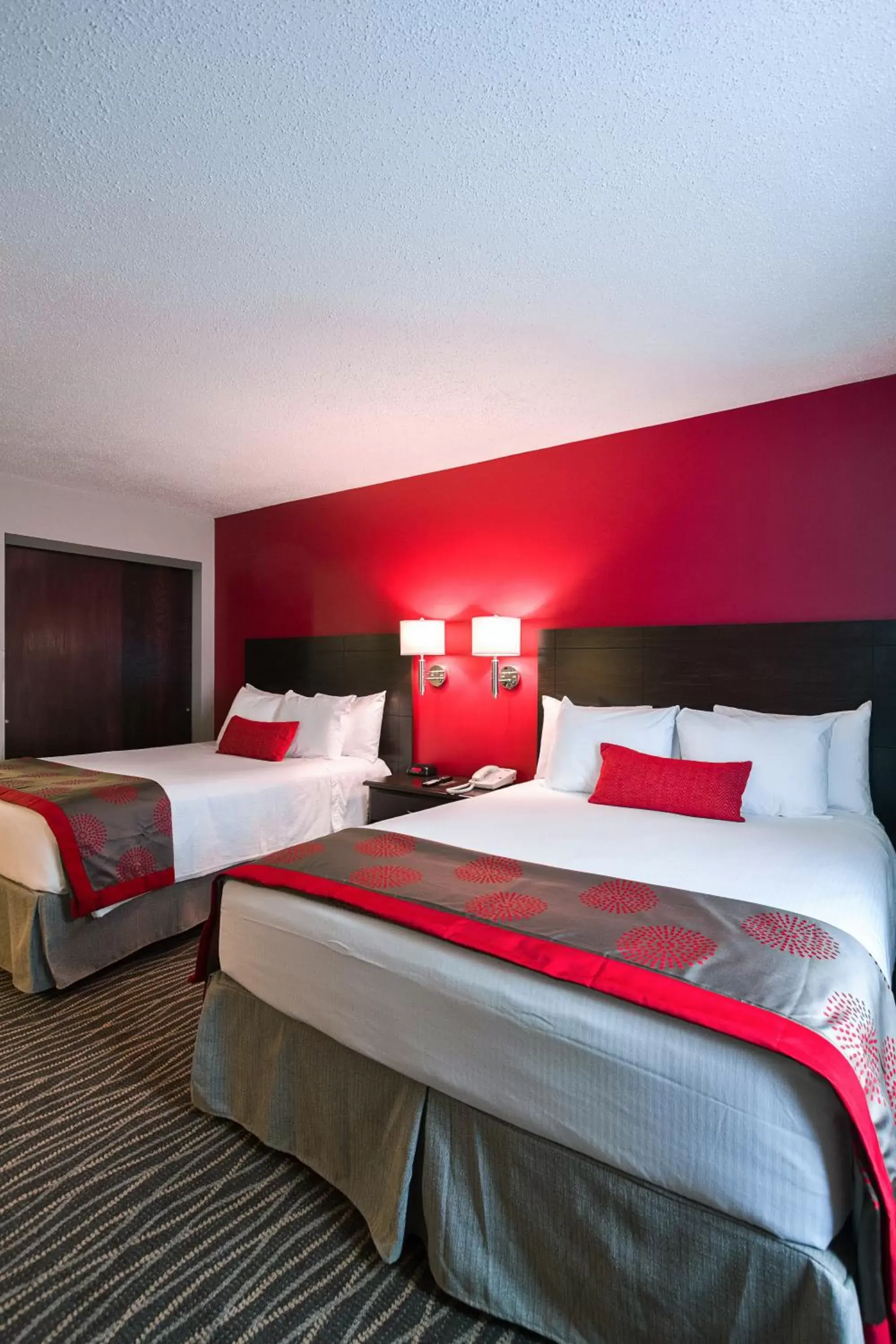 Queen Room with Two Queen Beds - Non-Smoking in Ramada by Wyndham Columbus Hotel & Conference Center