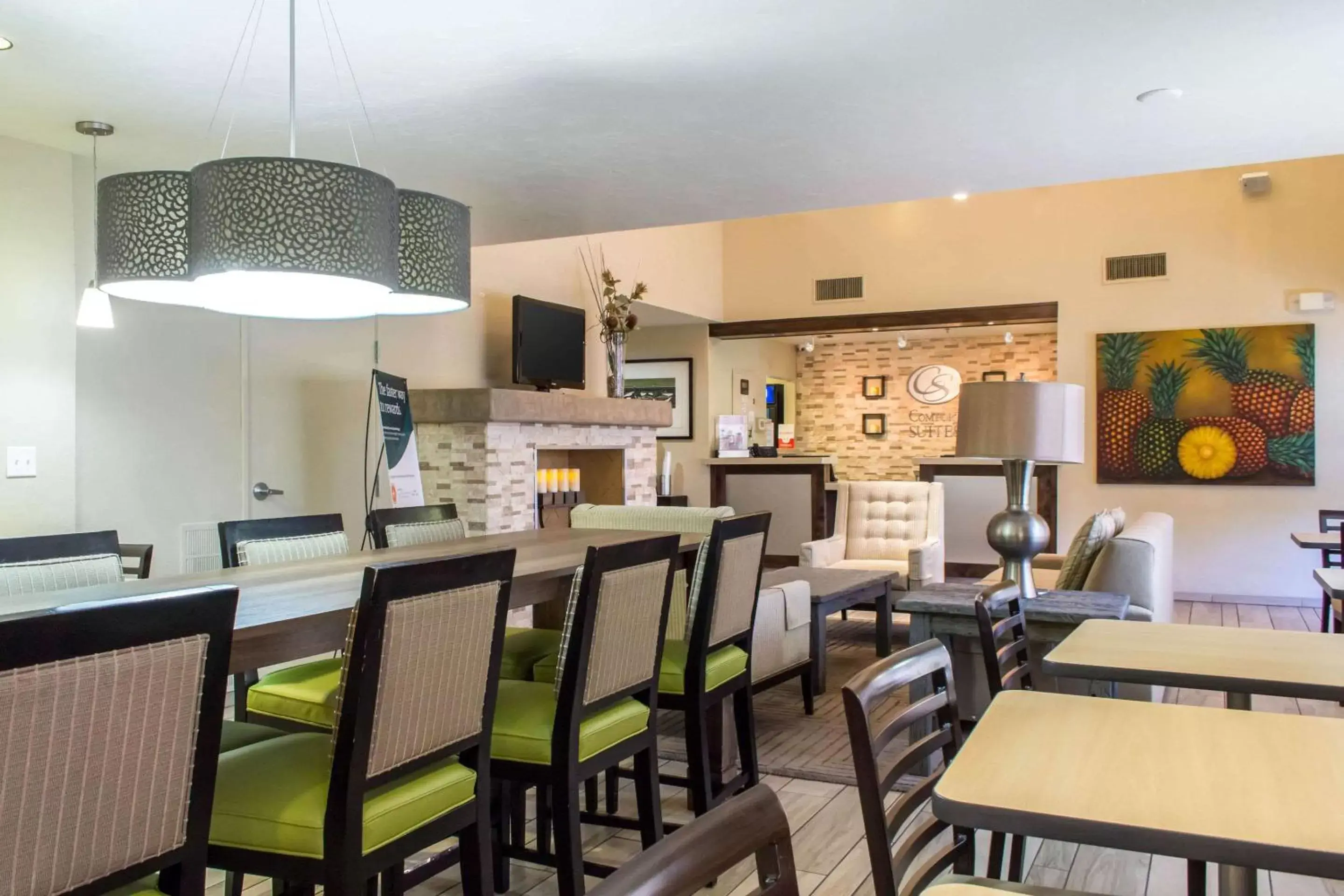 Lobby or reception, Restaurant/Places to Eat in Comfort Suites at Tucson Mall