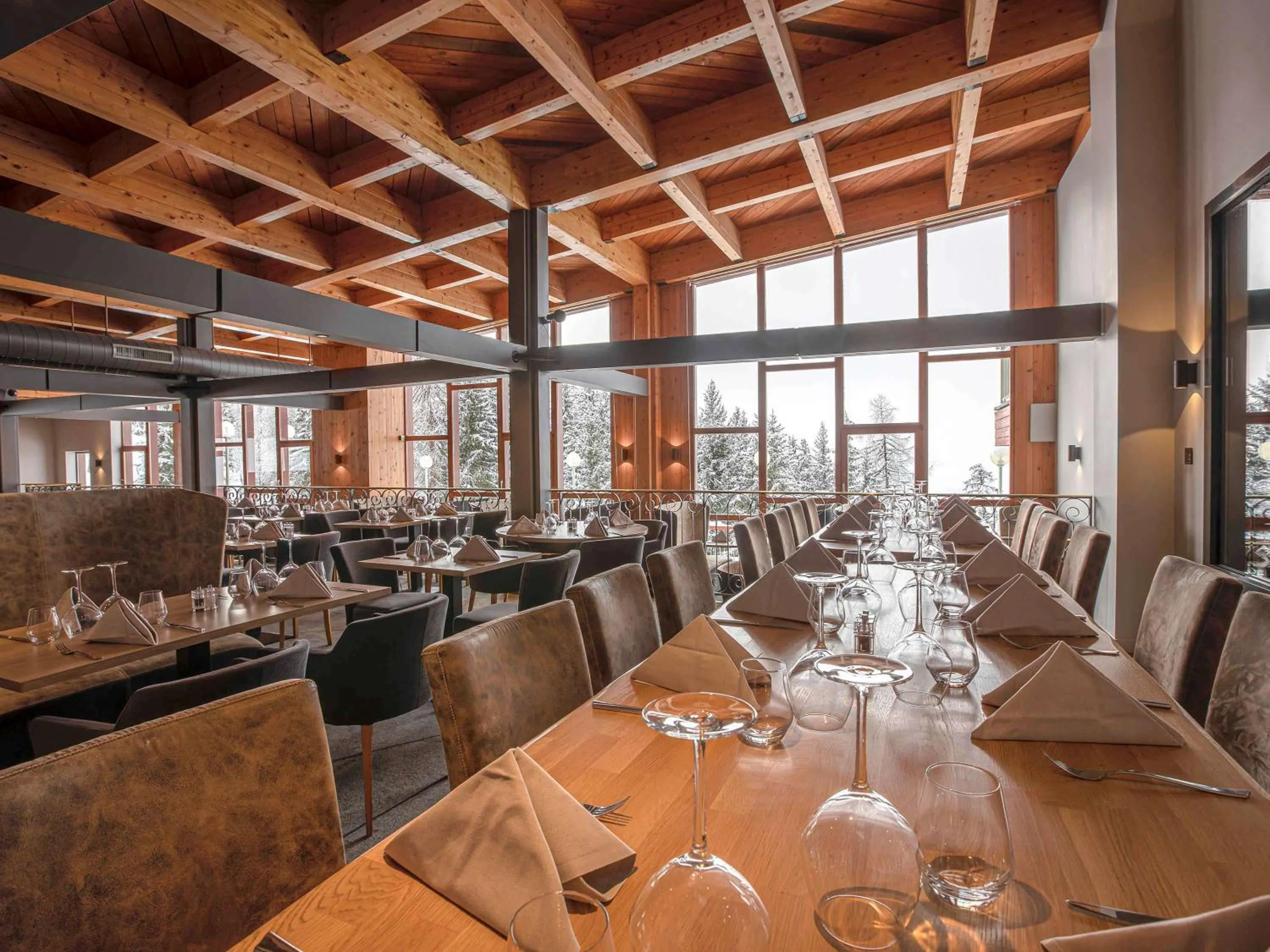 Restaurant/places to eat in Altezza - Arc 1800 Hotel & Spa - ex Mercure