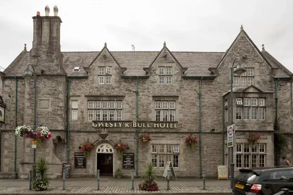 Facade/entrance, Property Building in The Bull Hotel