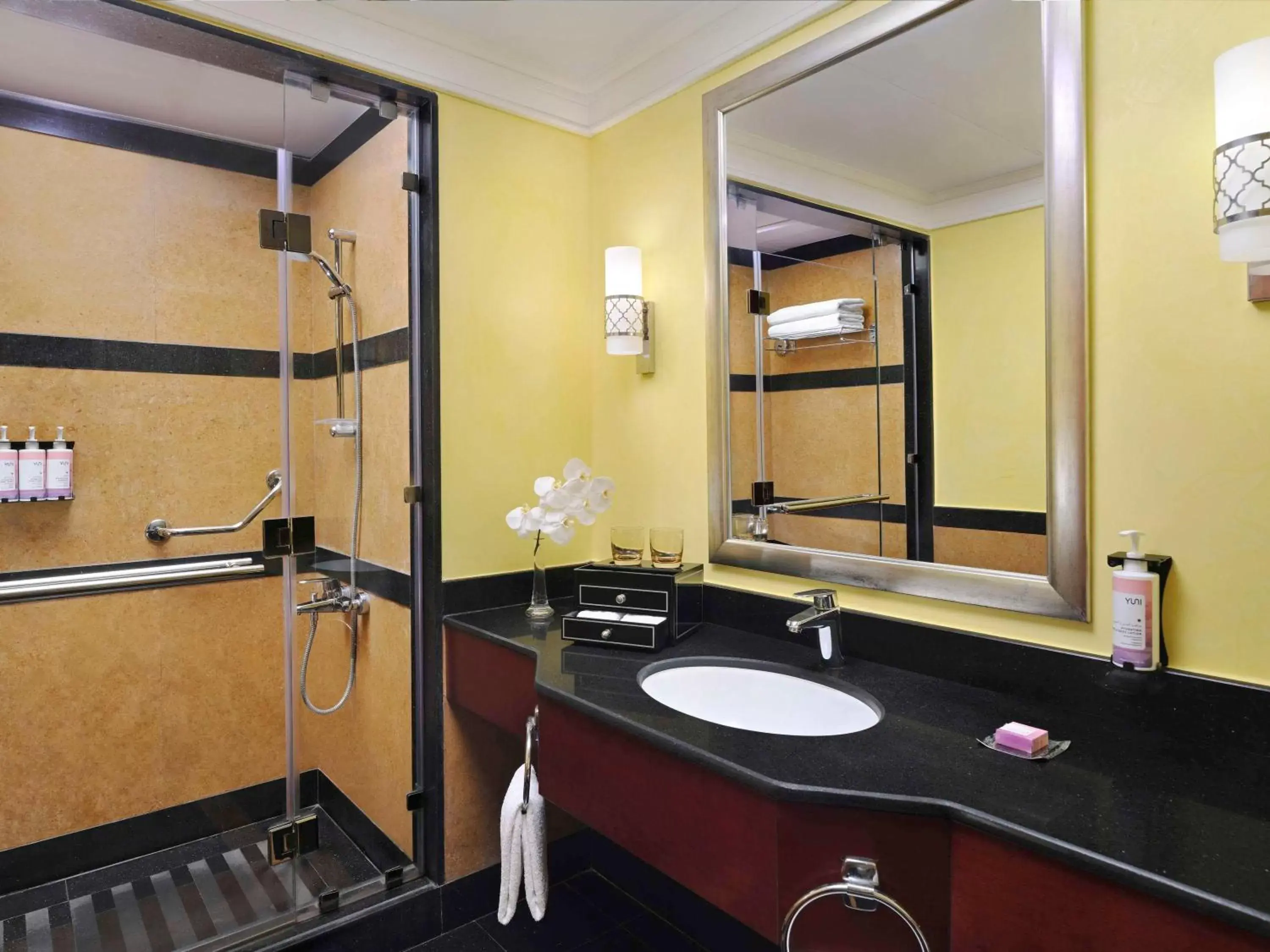 Bathroom in Mövenpick Hotel City Star Jeddah