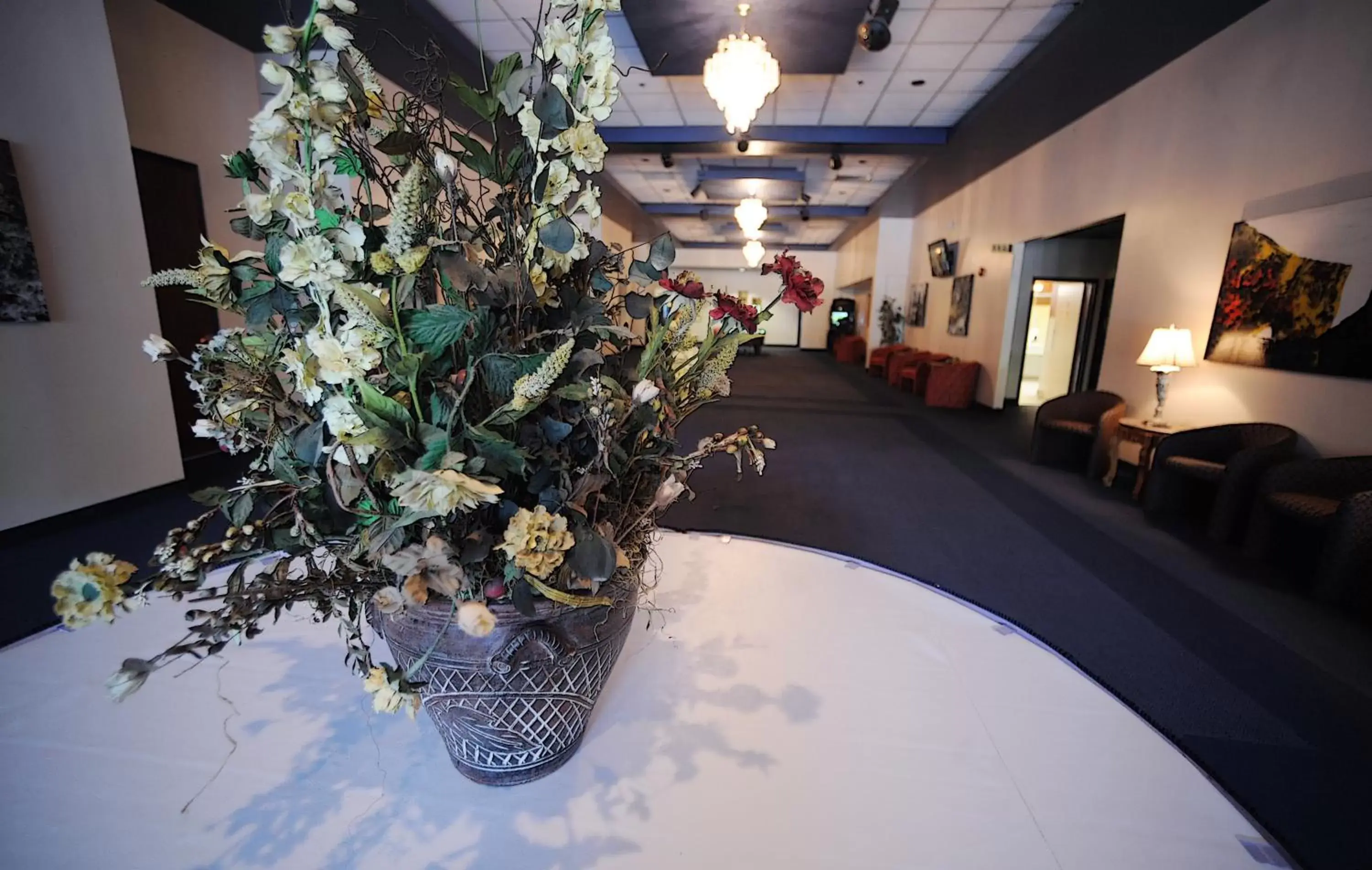 Lobby or reception in Hôtel Énergie Shawinigan